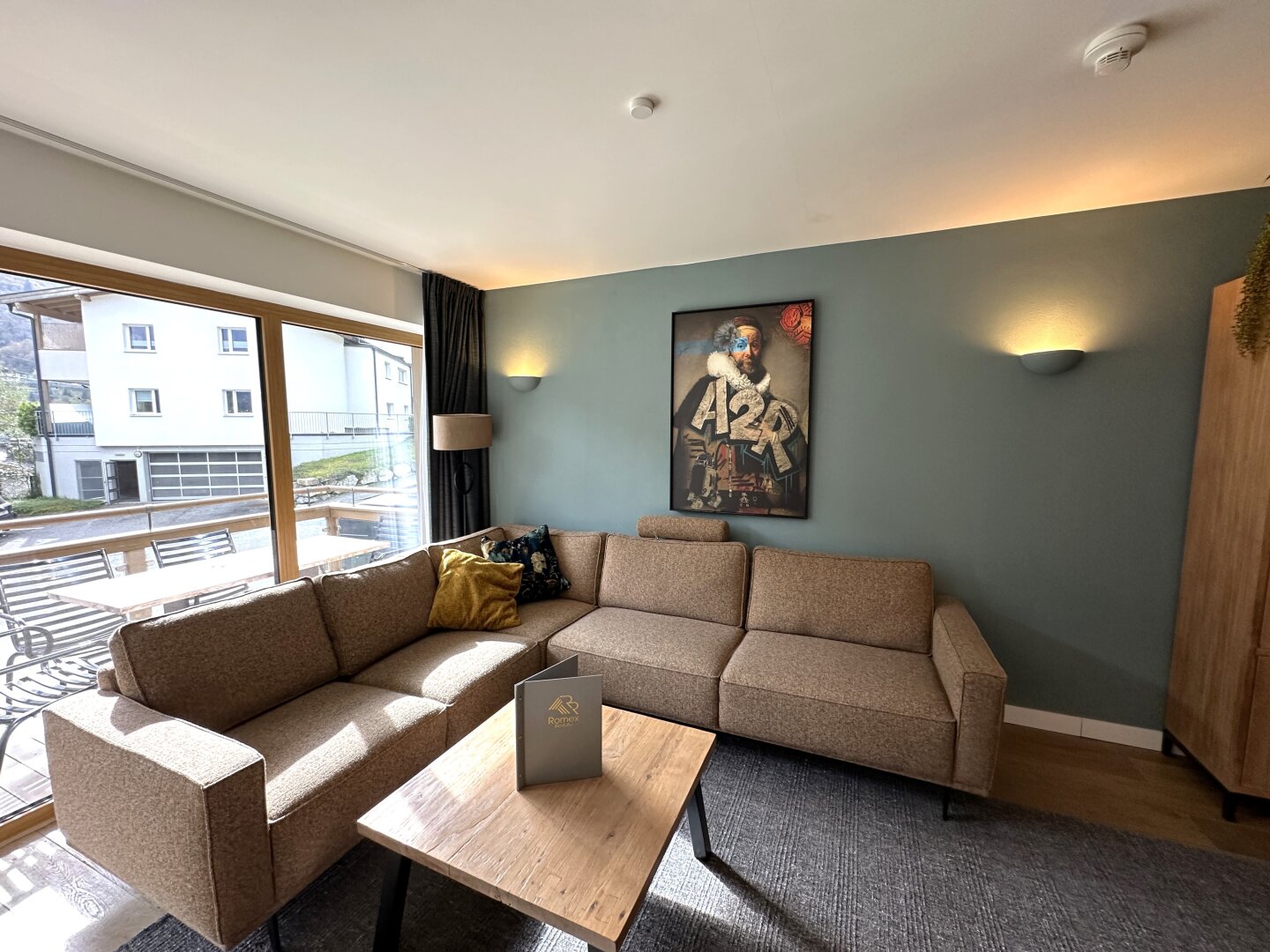 5710 Kaprun; Exklusive Ferienwohnung zur Kapitalanlage und Eigennutzung ! 3 Zimmerwohnung 102m² vollmöbliert, 2 Tiefgaragenplätze