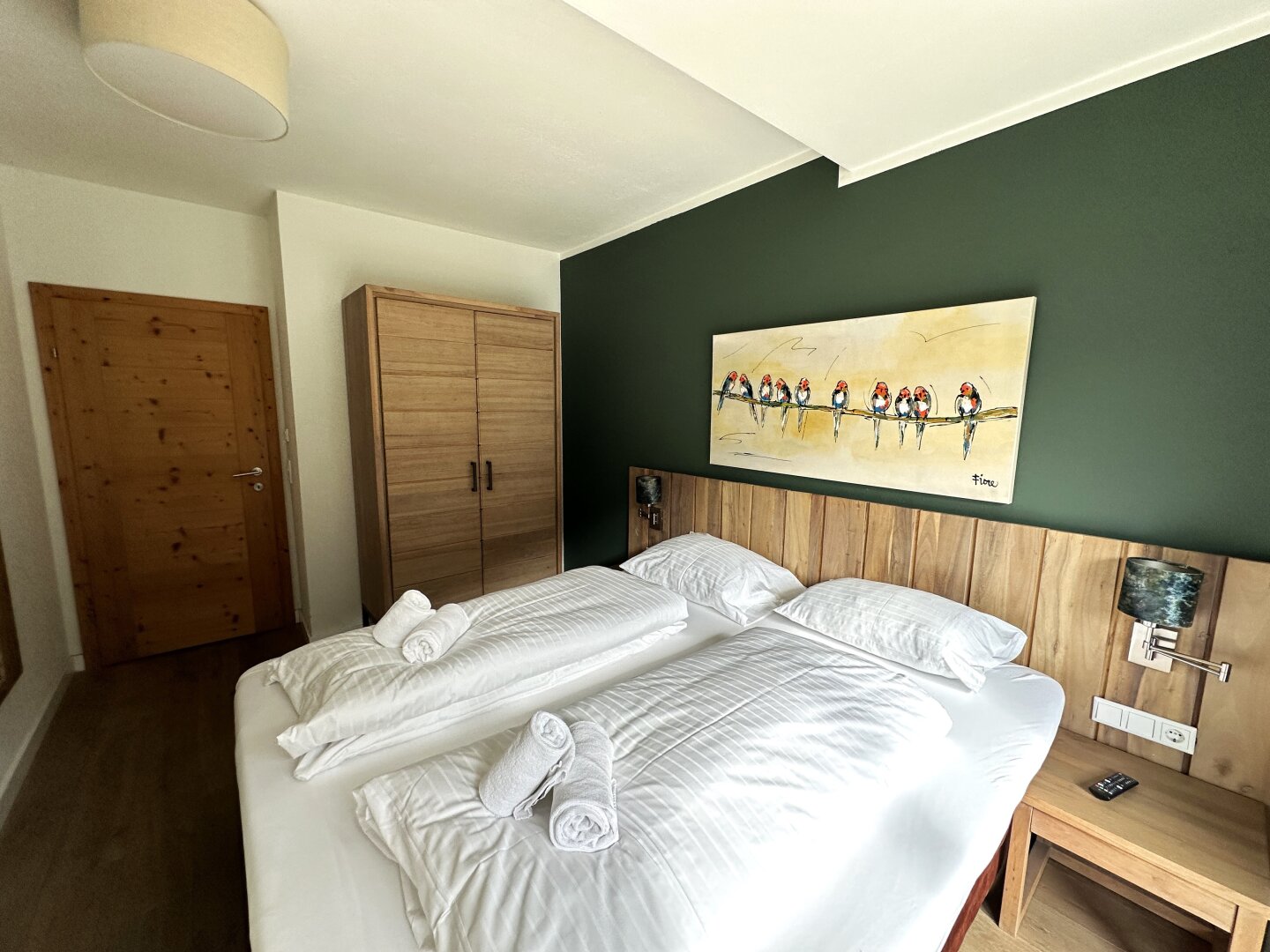 5710 Kaprun; Exklusive Ferienwohnung zur Kapitalanlage und Eigennutzung ! 3 Zimmerwohnung 102m² vollmöbliert, 2 Tiefgaragenplätze