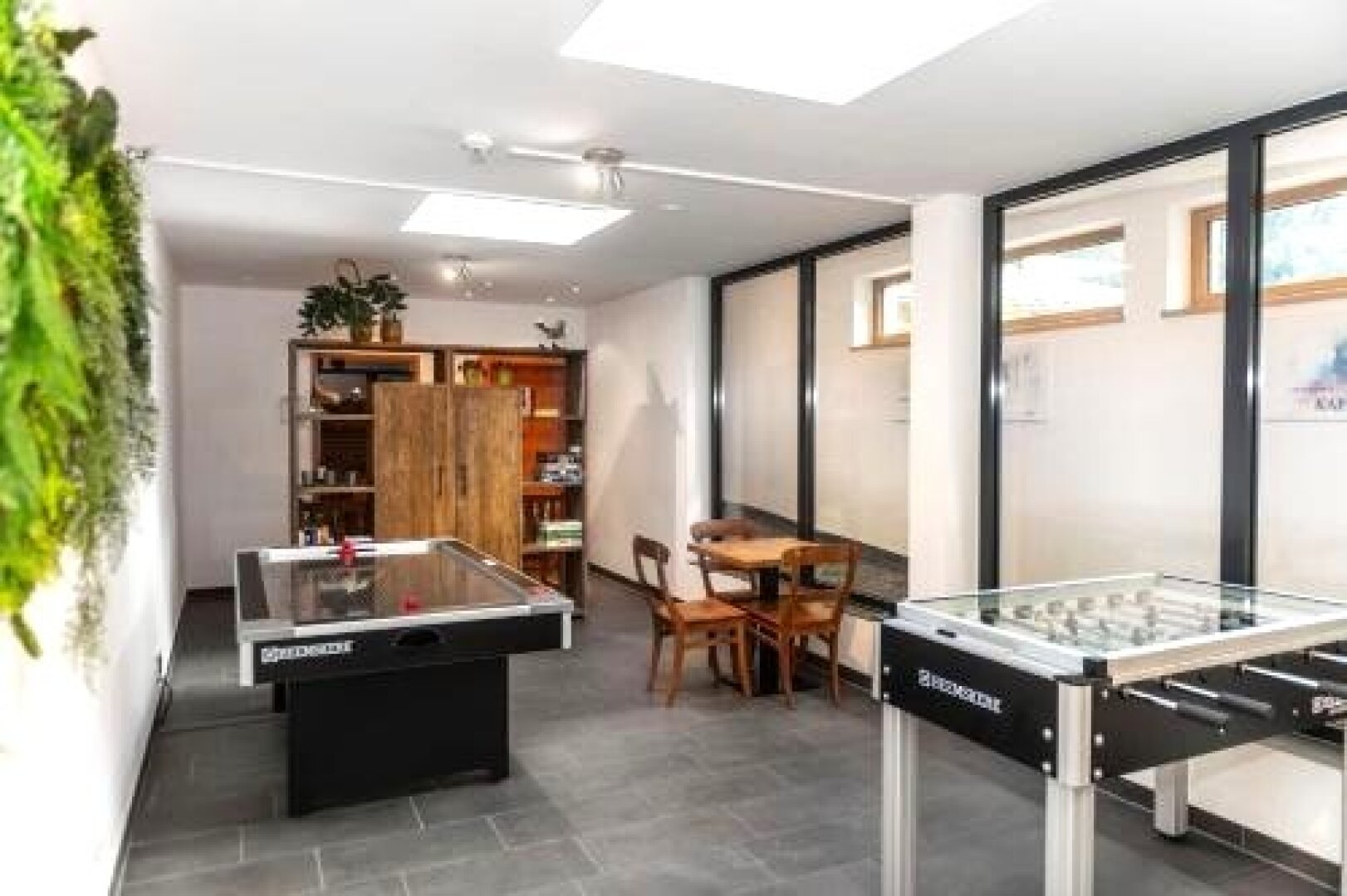 5710 Kaprun; Exklusive Ferienwohnung zur Kapitalanlage und Eigennutzung ! 3 Zimmerwohnung 102m² vollmöbliert, 2 Tiefgaragenplätze