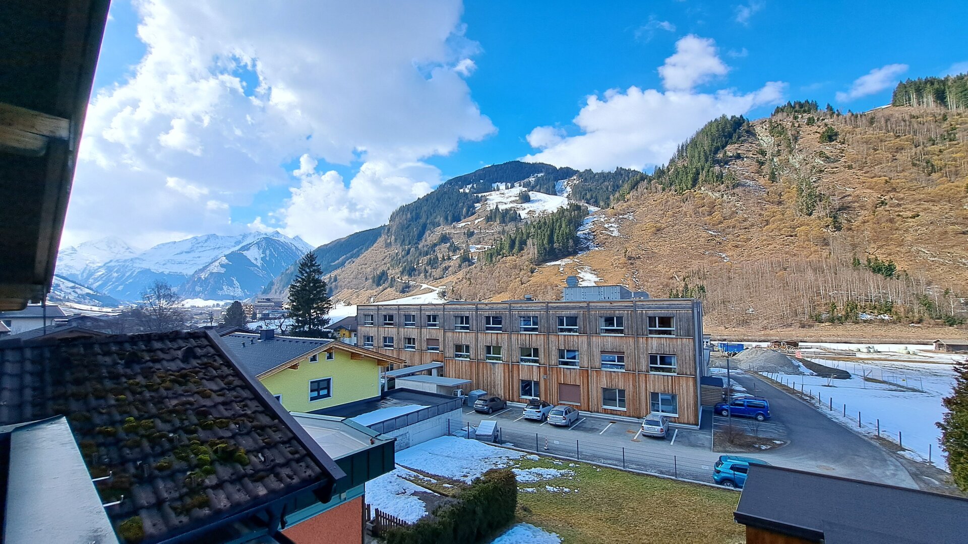 Mehrfamilienhaus mit ausgezeichnetem Restaurant in absoluter Bestlage von Rauris