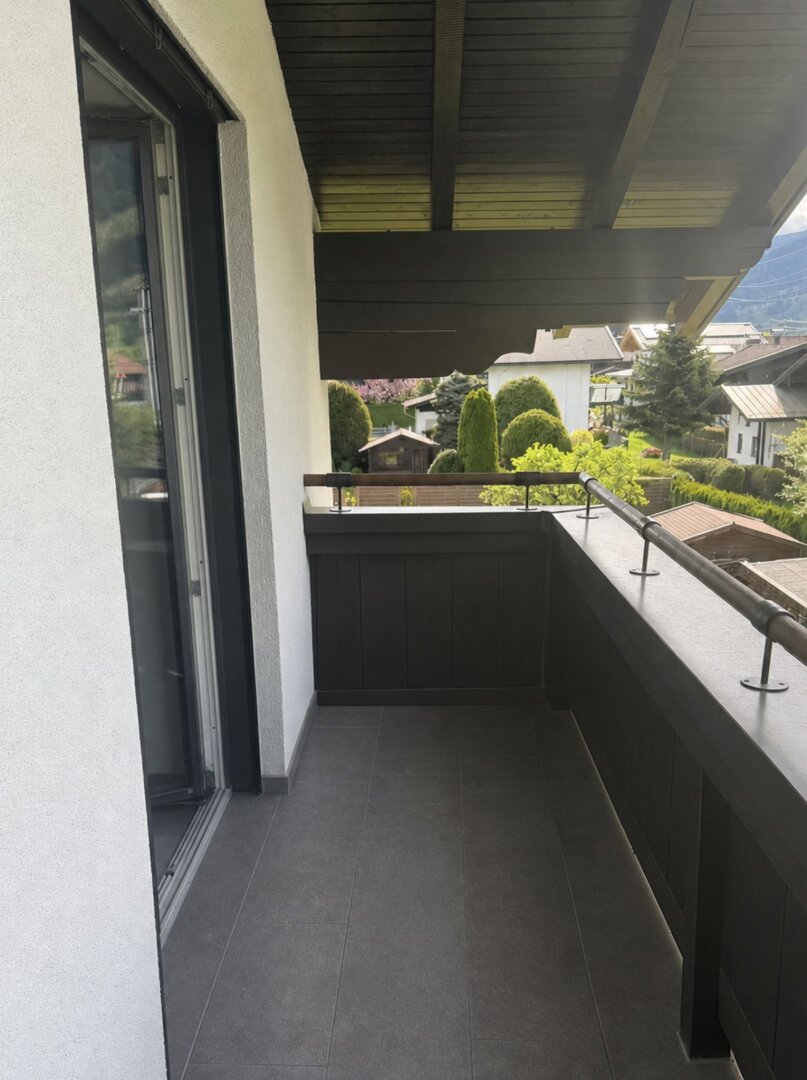 Perfekte Starter- oder Anlegerimmobilie: 2-Zimmer Dachgeschosswohnung zentral in Bruck