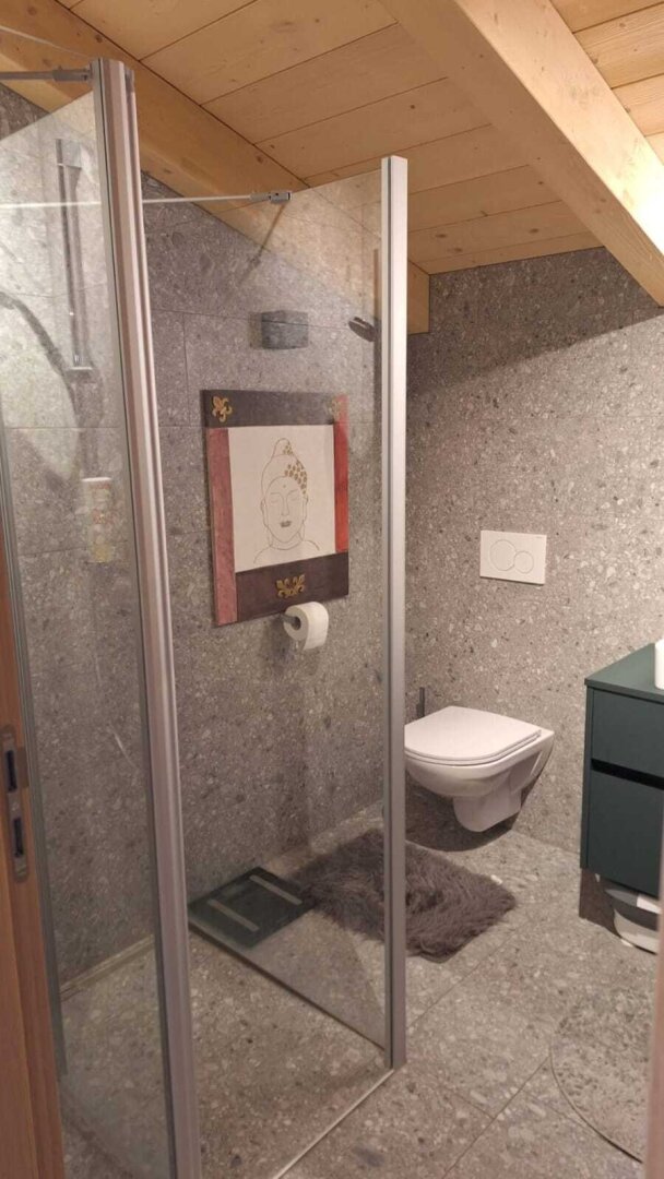 Moderne Dachgeschosswohnung in ruhiger, zentraler Lage von Mittersill zu vermieten, großer Balkon, Tiefgarage