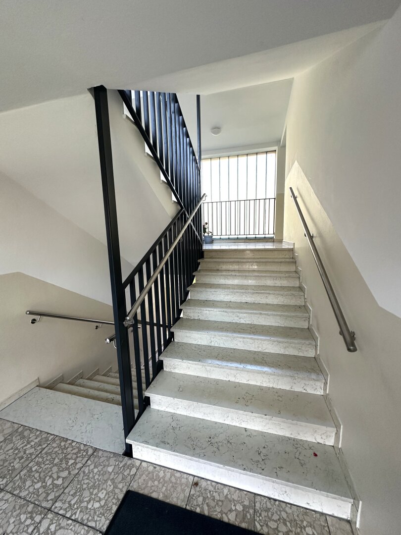 5700 Zell am See: Ab SOFORT !! Schüttdorf: zentral gelegene, sonnige, helle 3 Zimmerwohnung 80m²!
