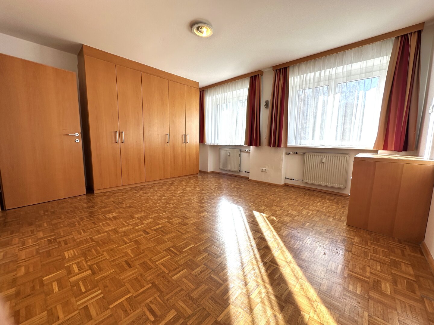5700 Zell am See: Ab SOFORT !! Schüttdorf: zentral gelegene, sonnige, helle 3 Zimmerwohnung 80m²!