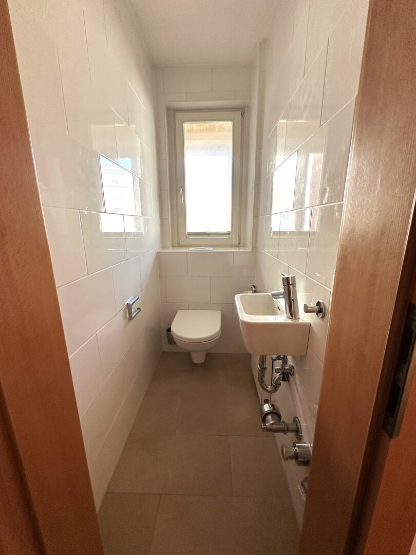 5700 Zell am See: Ab SOFORT !! Schüttdorf: zentral gelegene, sonnige, helle 3 Zimmerwohnung 80m²!