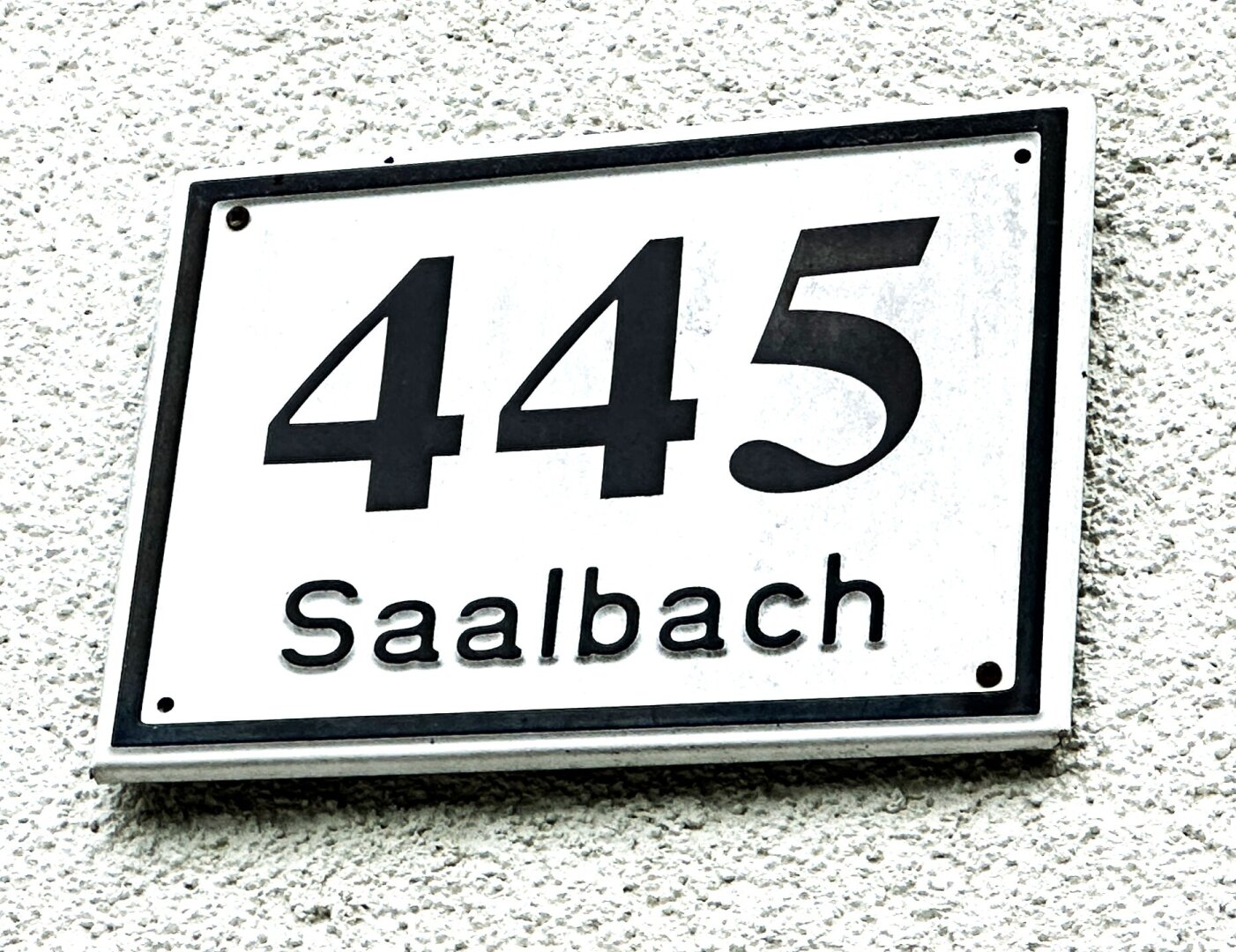 5753 Saalbach: Ab auf die Piste !! Ferienwohnung 32,48 m², großer  Balkon, möbliert, Zweitwohnsitz, Parkplatz vorhanden !!