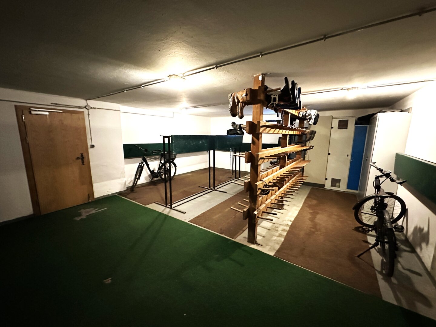 5753 Saalbach: Ab auf die Piste !! Ferienwohnung 32,48 m², großer  Balkon, möbliert, Zweitwohnsitz, Parkplatz vorhanden !!