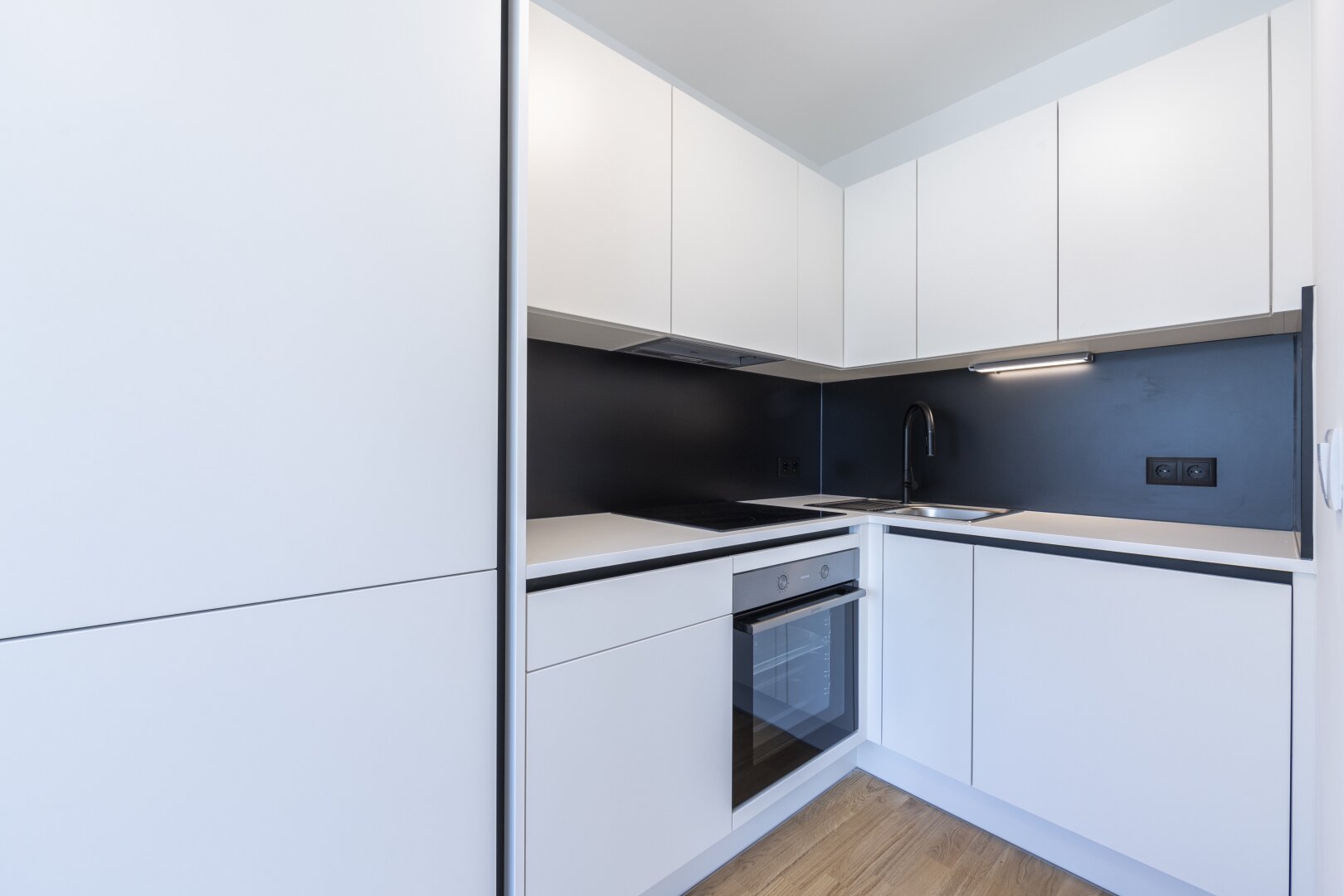 Urbanes Wohnen zwischen Donauzentrum und Alter Donau: 53 Moderne Vorsorgewohnungen in Top-Lage