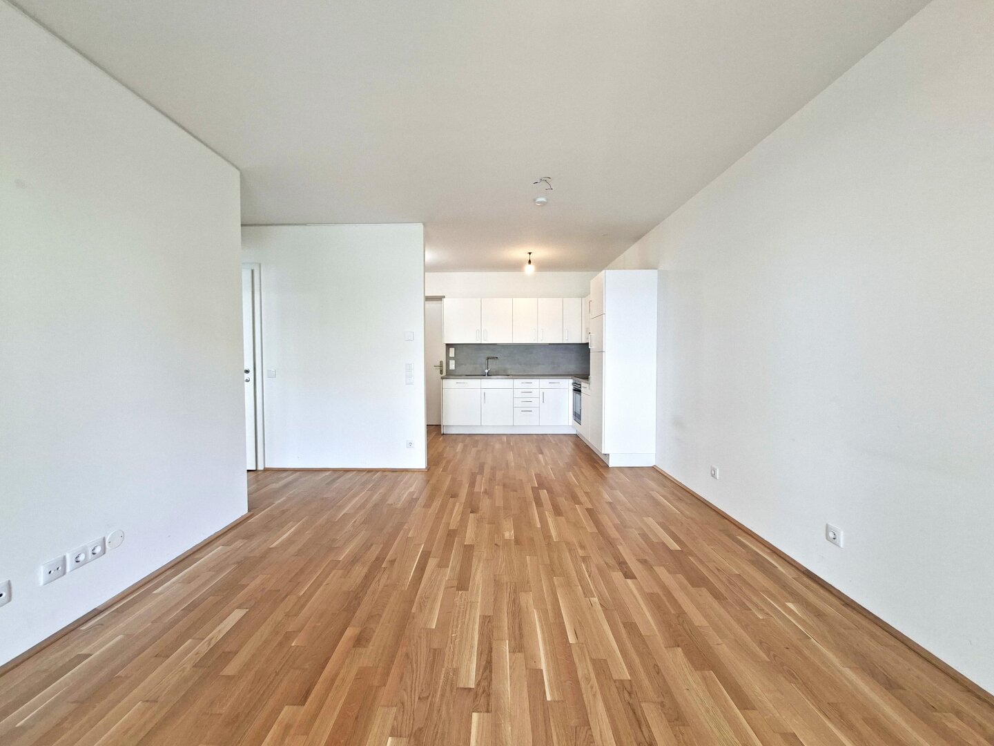 Tolle 2 Zimmerwohnung mit Balkon! Nahe dem WU Campus und Wiener Prater!