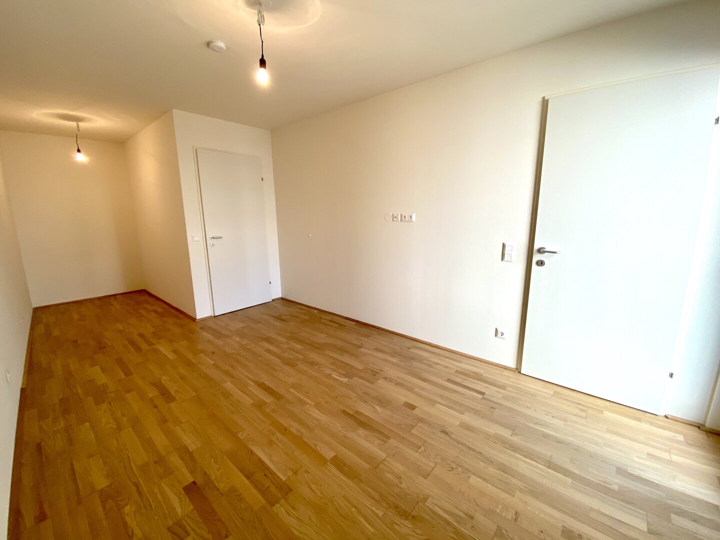 Schöne 2 Zimmerwohnung mit Freifläche nahe dem Floridsdorfer Wasserpark