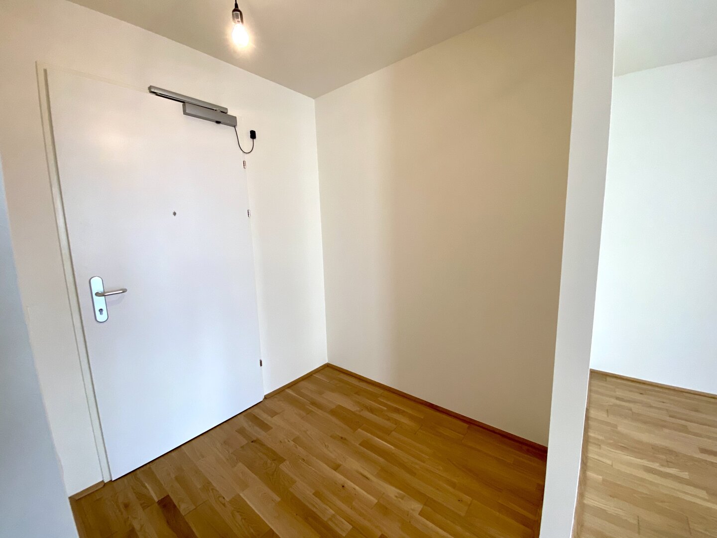Schöne 2 Zimmerwohnung mit Freifläche nahe dem Floridsdorfer Wasserpark