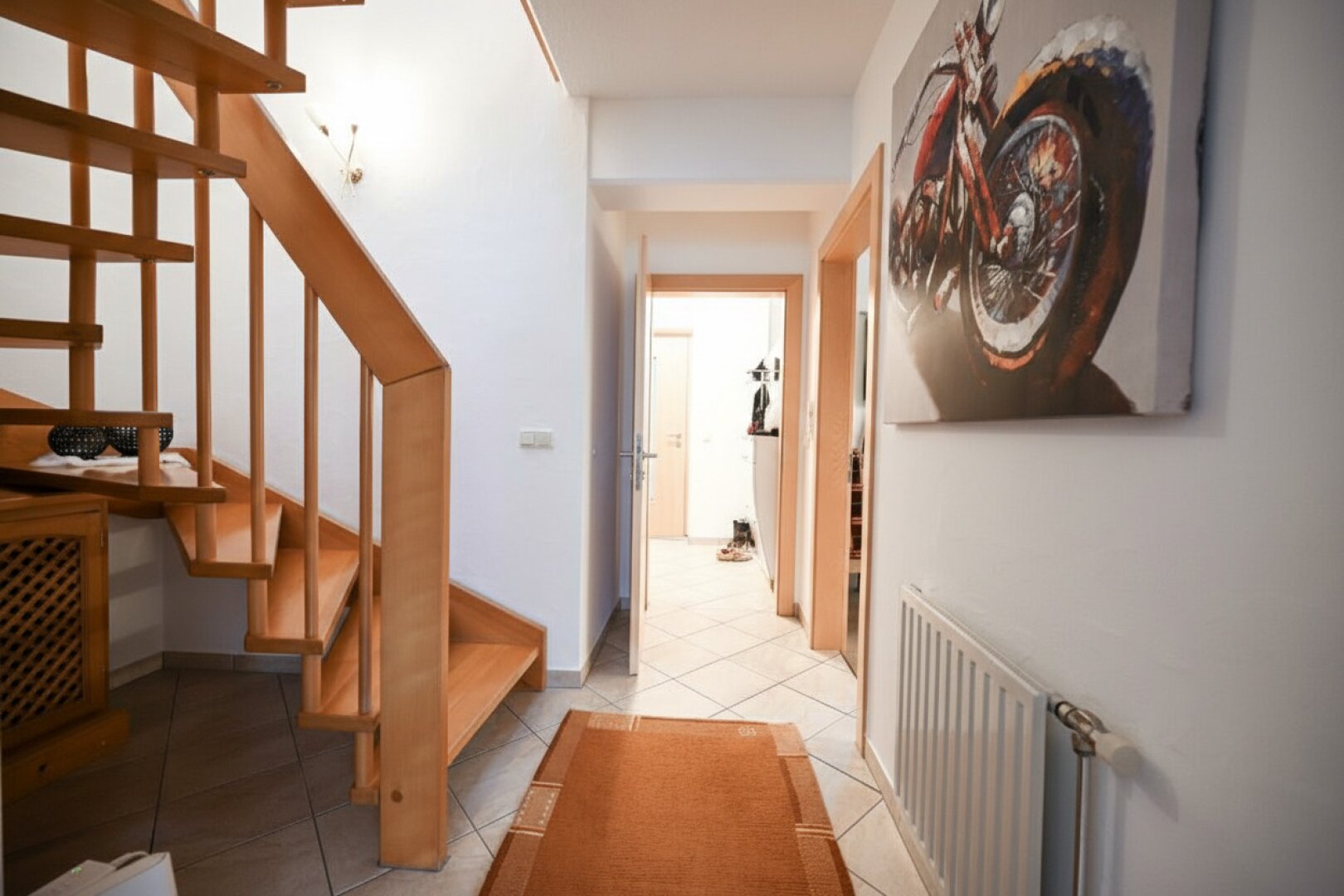Vollmöblierte, helle Maisonette Wohnung mit Seeblick