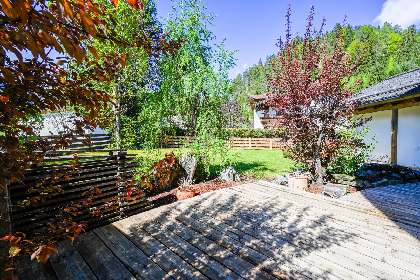 Ikonische Villa in privilegierter Ruhelage – 300 m² exklusiver Wohnkultur auf 1.000 m² Privatgrund