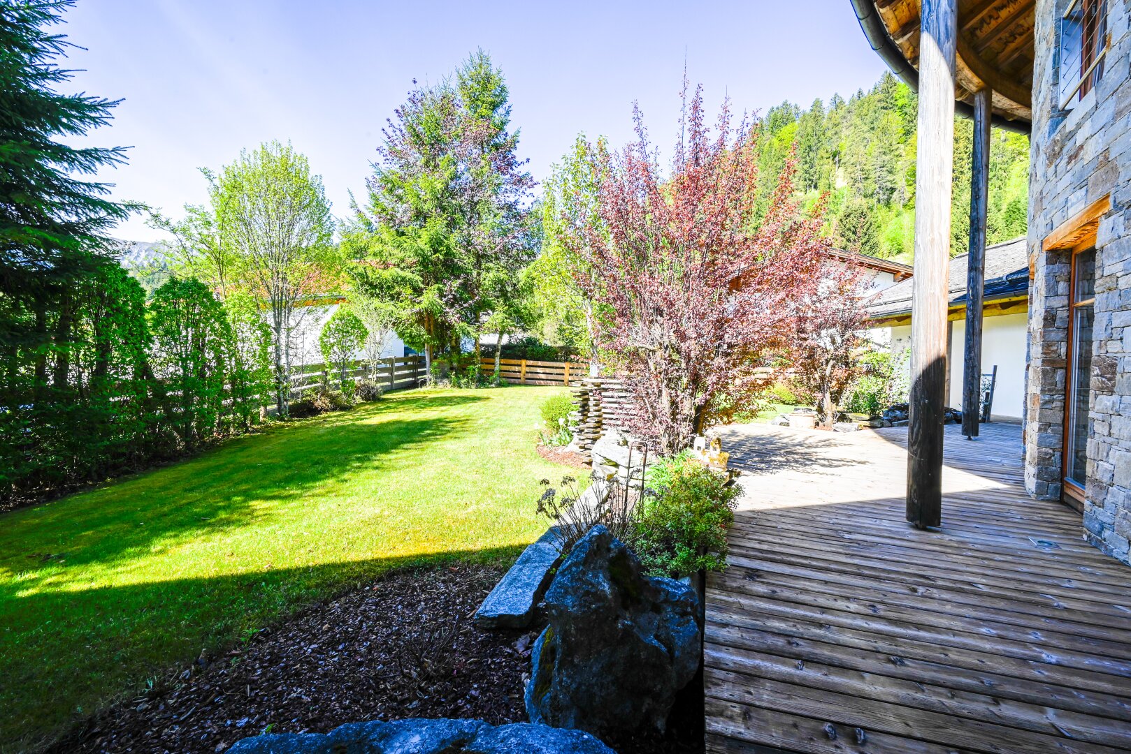 Ikonische Villa in privilegierter Ruhelage – 300 m² exklusiver Wohnkultur auf 1.000 m² Privatgrund