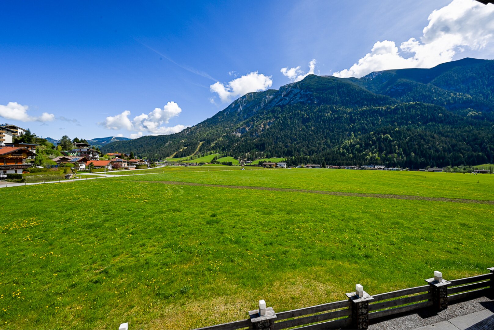 Ikonische Villa in privilegierter Ruhelage – 300 m² exklusiver Wohnkultur auf 1.000 m² Privatgrund