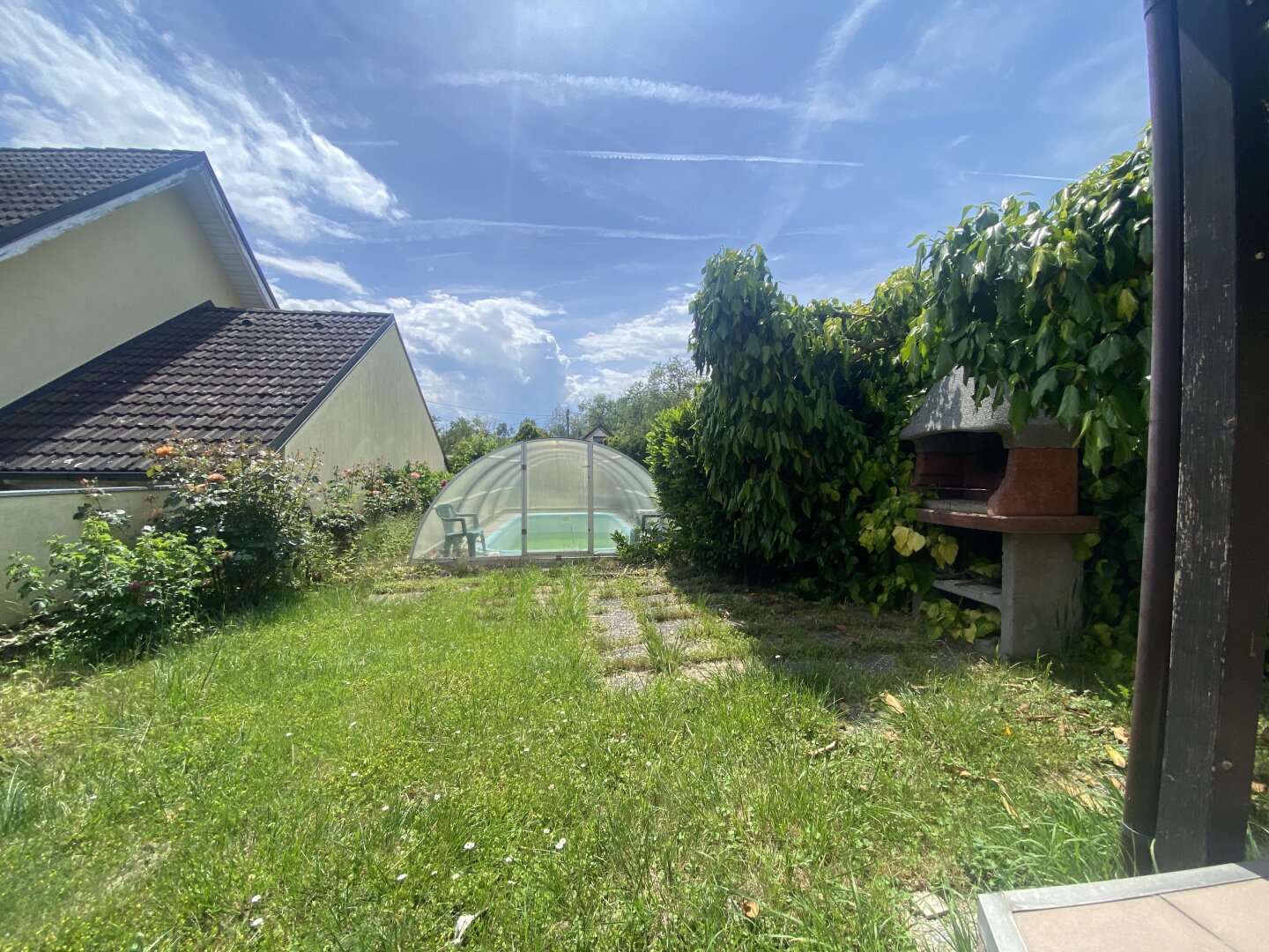 "die Badesaison genießen"  Pachtgrund mit Bungalow mit großem Garten und Pool in der Feriensiedlung beim Badeteich Steinbrunn