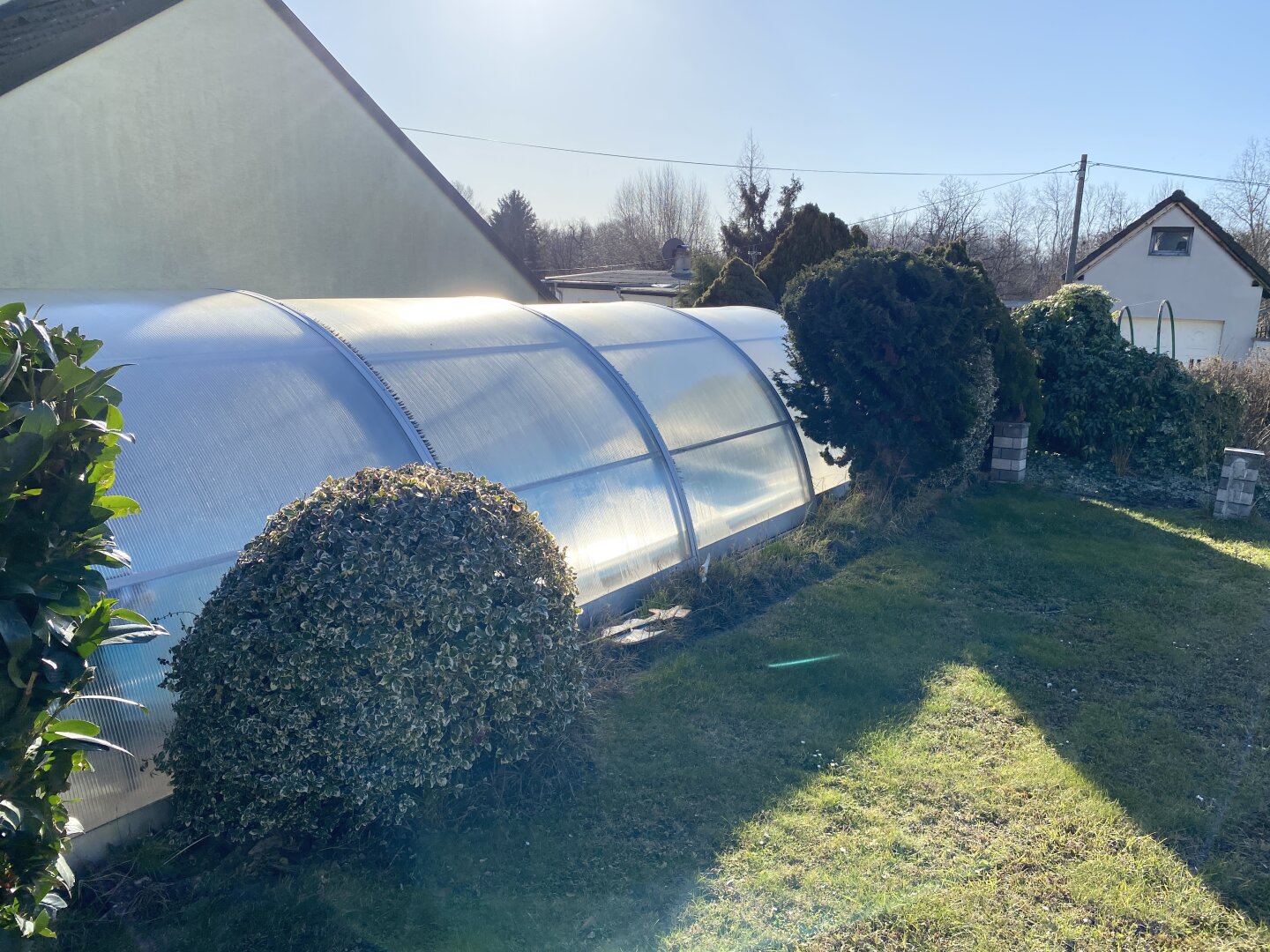 "die Badesaison genießen"  Pachtgrund mit Bungalow mit großem Garten und Pool in der Feriensiedlung beim Badeteich Steinbrunn