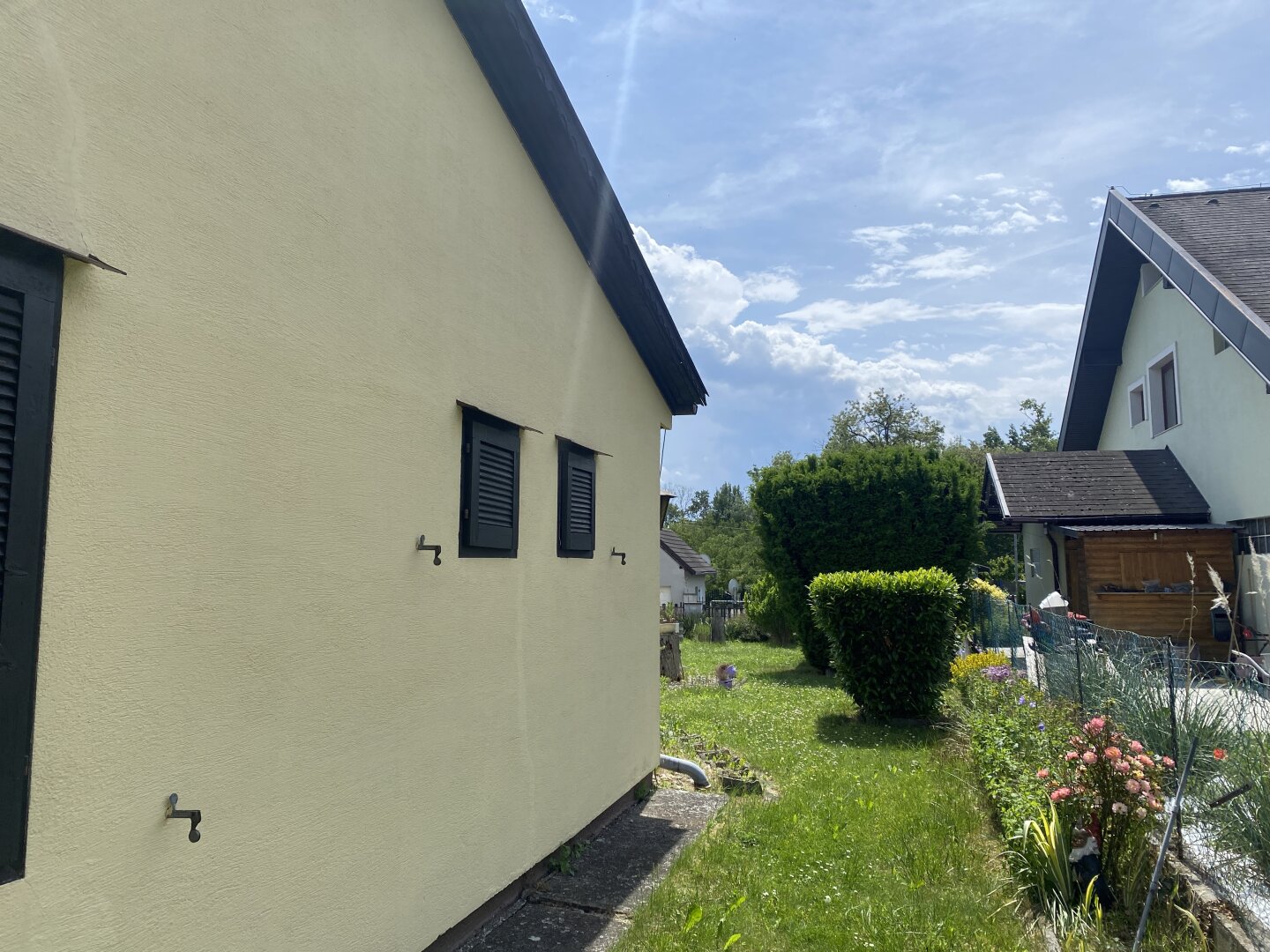 "die Badesaison genießen"  Pachtgrund mit Bungalow mit großem Garten und Pool in der Feriensiedlung beim Badeteich Steinbrunn