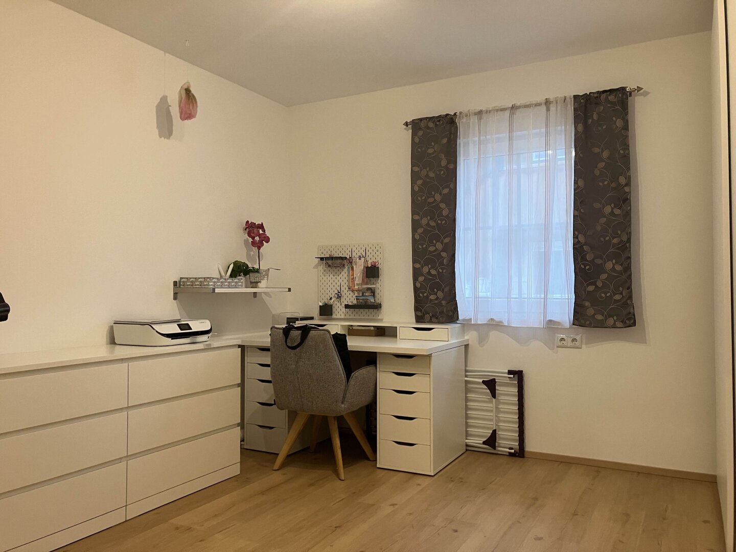 Büro-Zimmer im Erdgeschoss