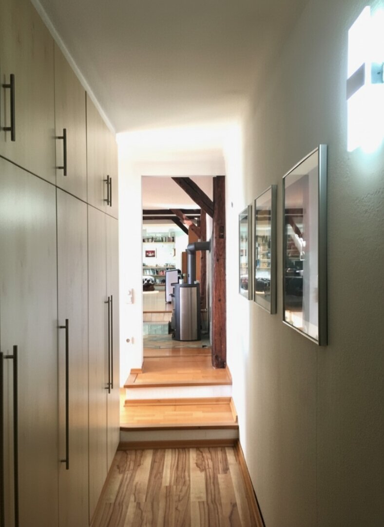 Gemütliche 3 Zimmer-Loftwohnung im Dachgeschoss perfekt für Künstler, Single, Paare und kleine Familie