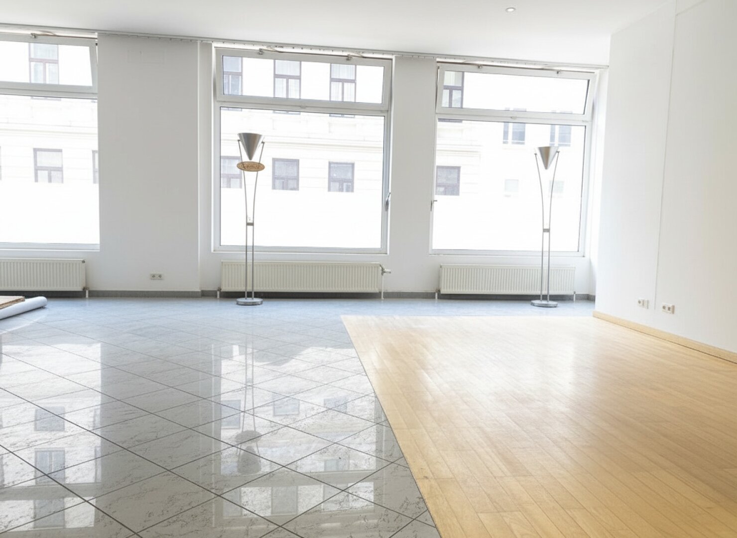 Ordination, Praxis, Geschäftslokal, Büro, Therapie- und Fitness Studio in bester Lage mit voll ausgestatteter 55m² Wohnung und 2 TG Plätze
