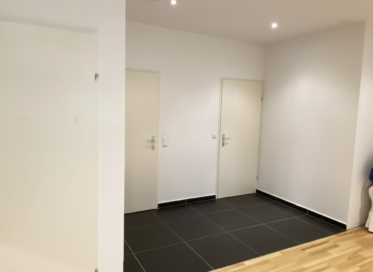 Ordination, Praxis, Geschäftslokal, Büro, Therapie- und Fitness Studio in bester Lage mit voll ausgestatteter 55m² Wohnung und 2 TG Plätze
