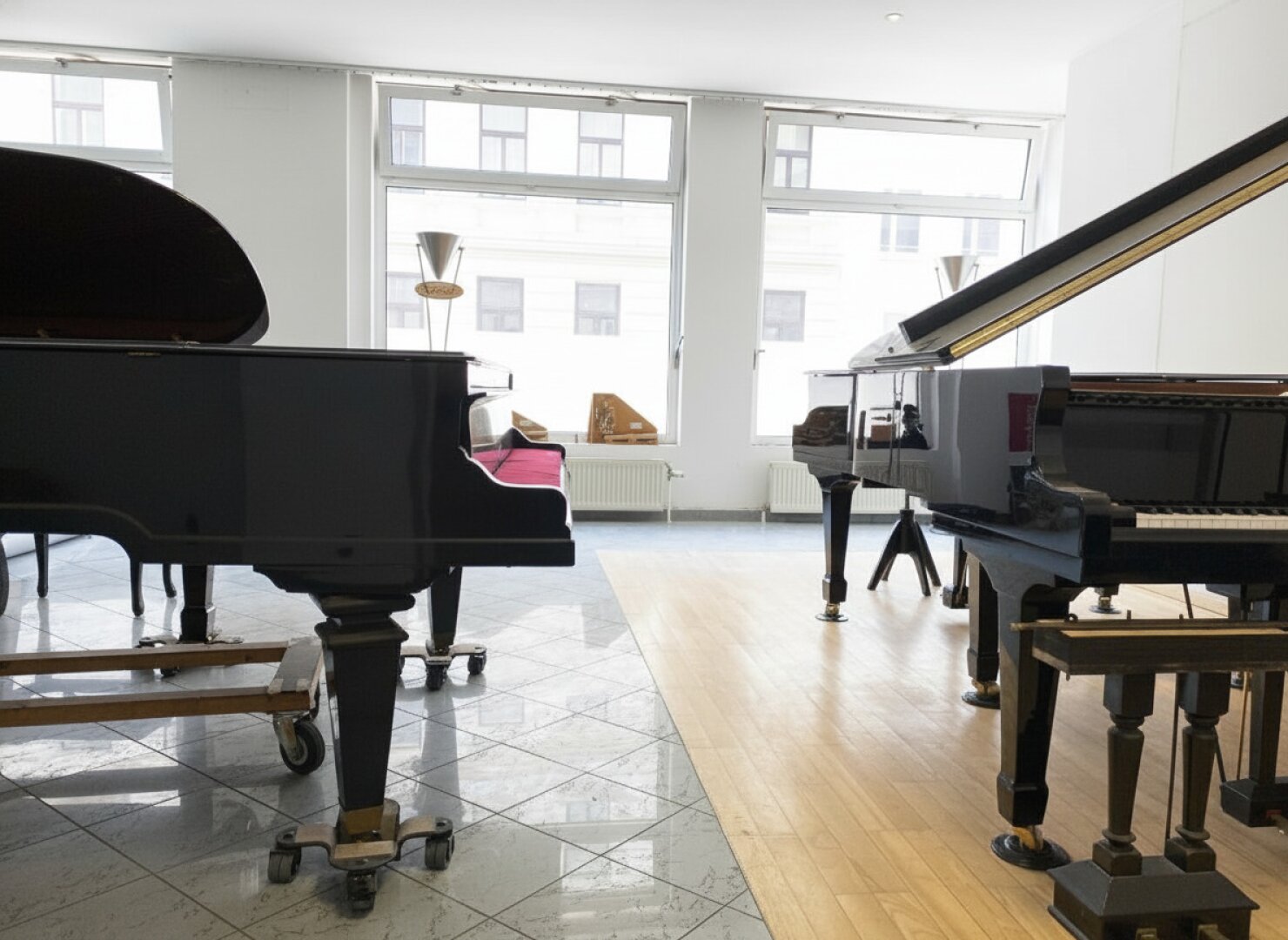 Ordination, Praxis, Geschäftslokal, Büro, Therapie- und Fitness Studio in bester Lage mit voll ausgestatteter 55m² Wohnung und 2 TG Plätze