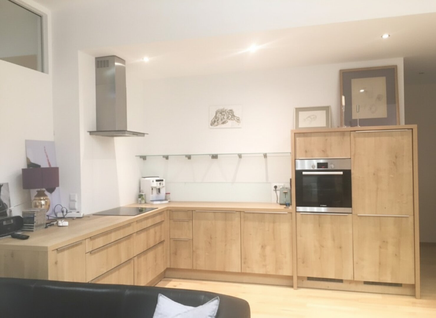 Ordination, Praxis, Geschäftslokal, Büro, Therapie- und Fitness Studio in bester Lage mit voll ausgestatteter 55m² Wohnung und 2 TG Plätze