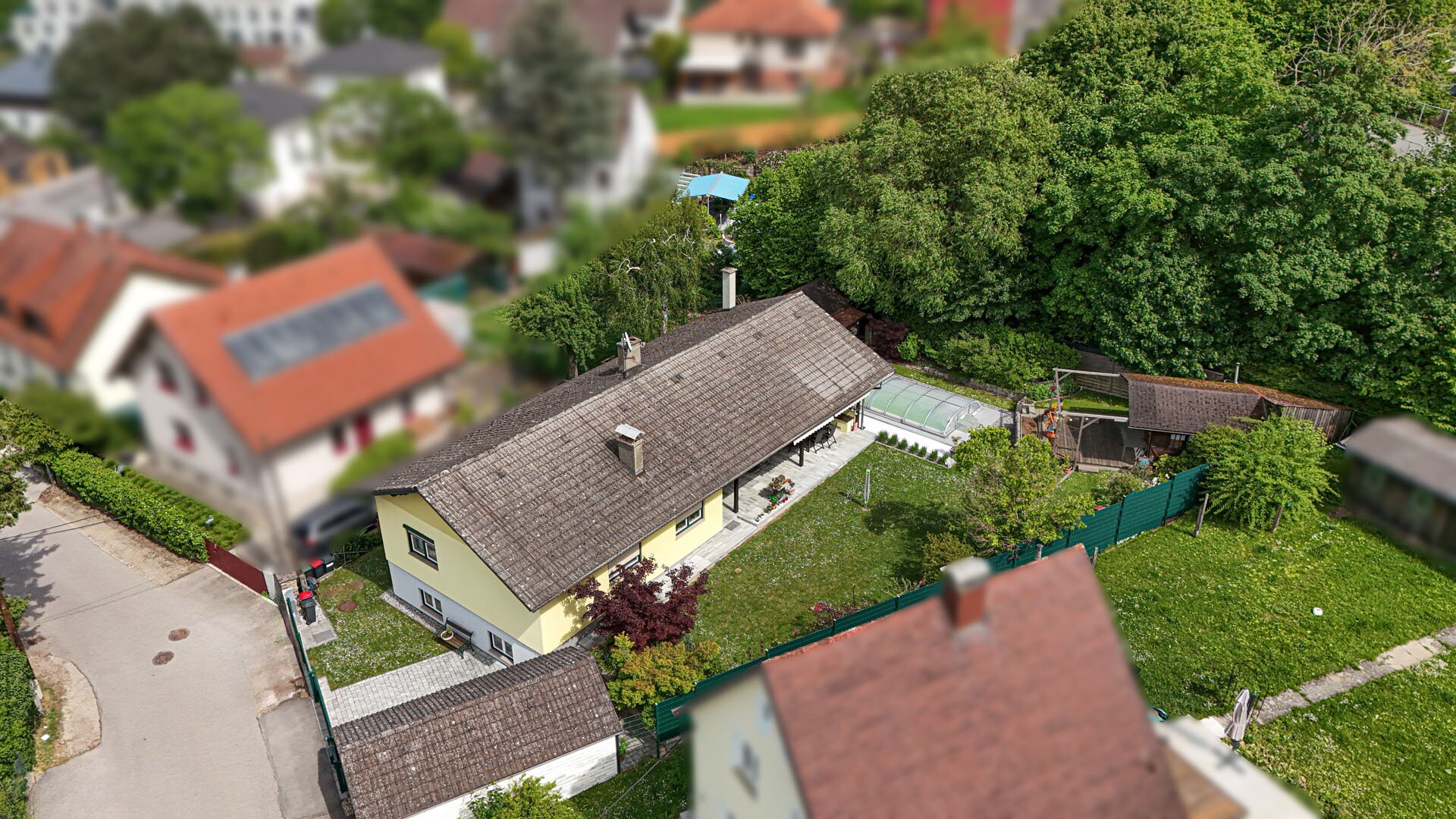 Top gepflegtes EFH mit Swimmingpool, Sauna und Traumgarten