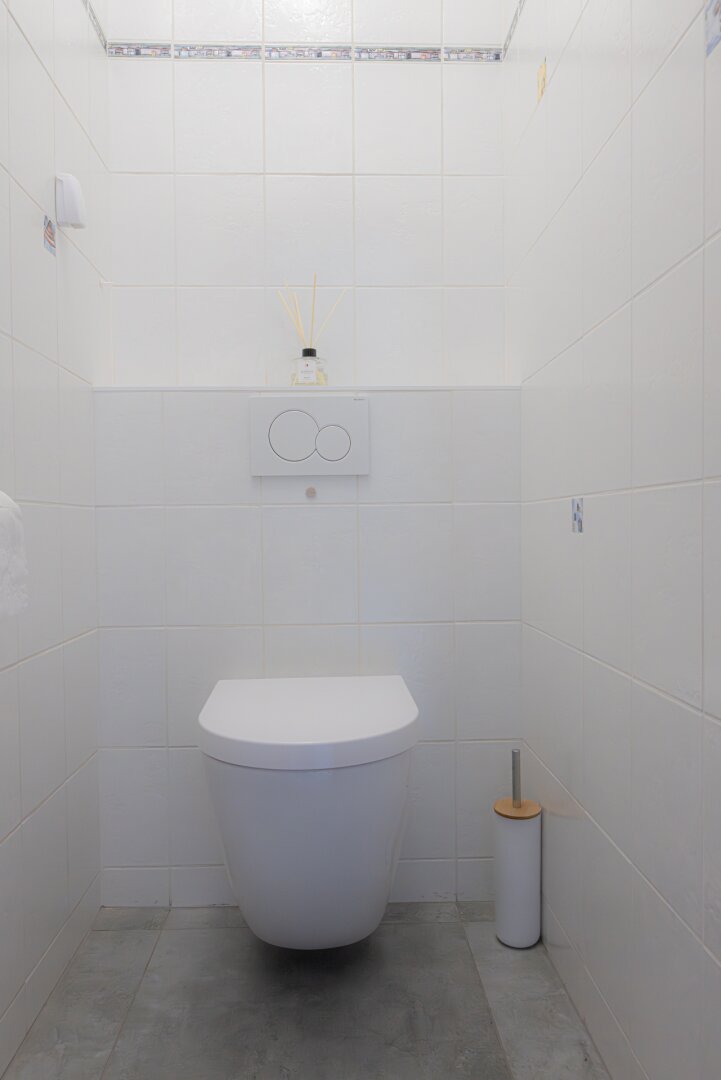 Top gepflegtes EFH mit Swimmingpool, Sauna und Traumgarten