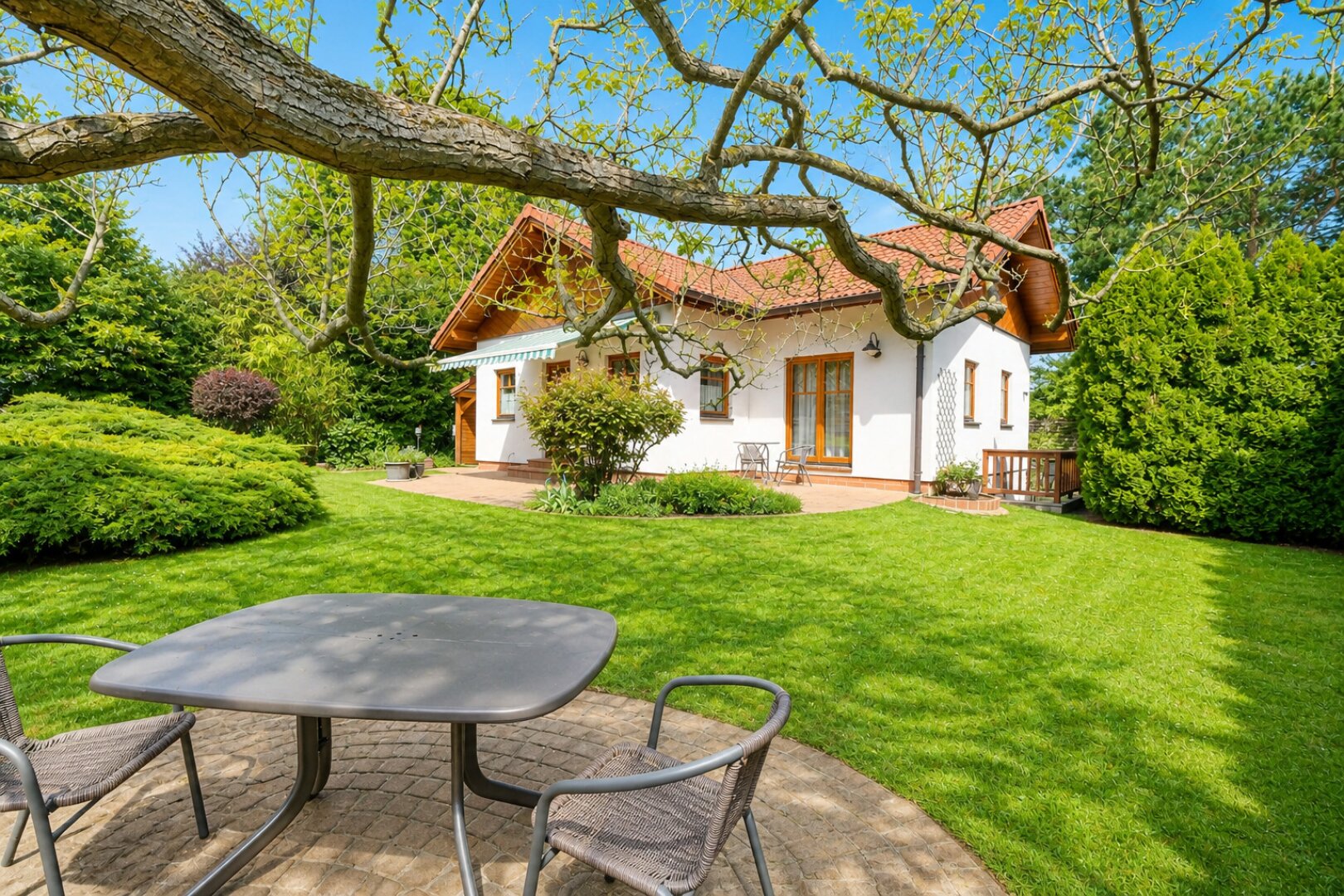 Charmantes Haus mit Garten an der unteren alten Donau
