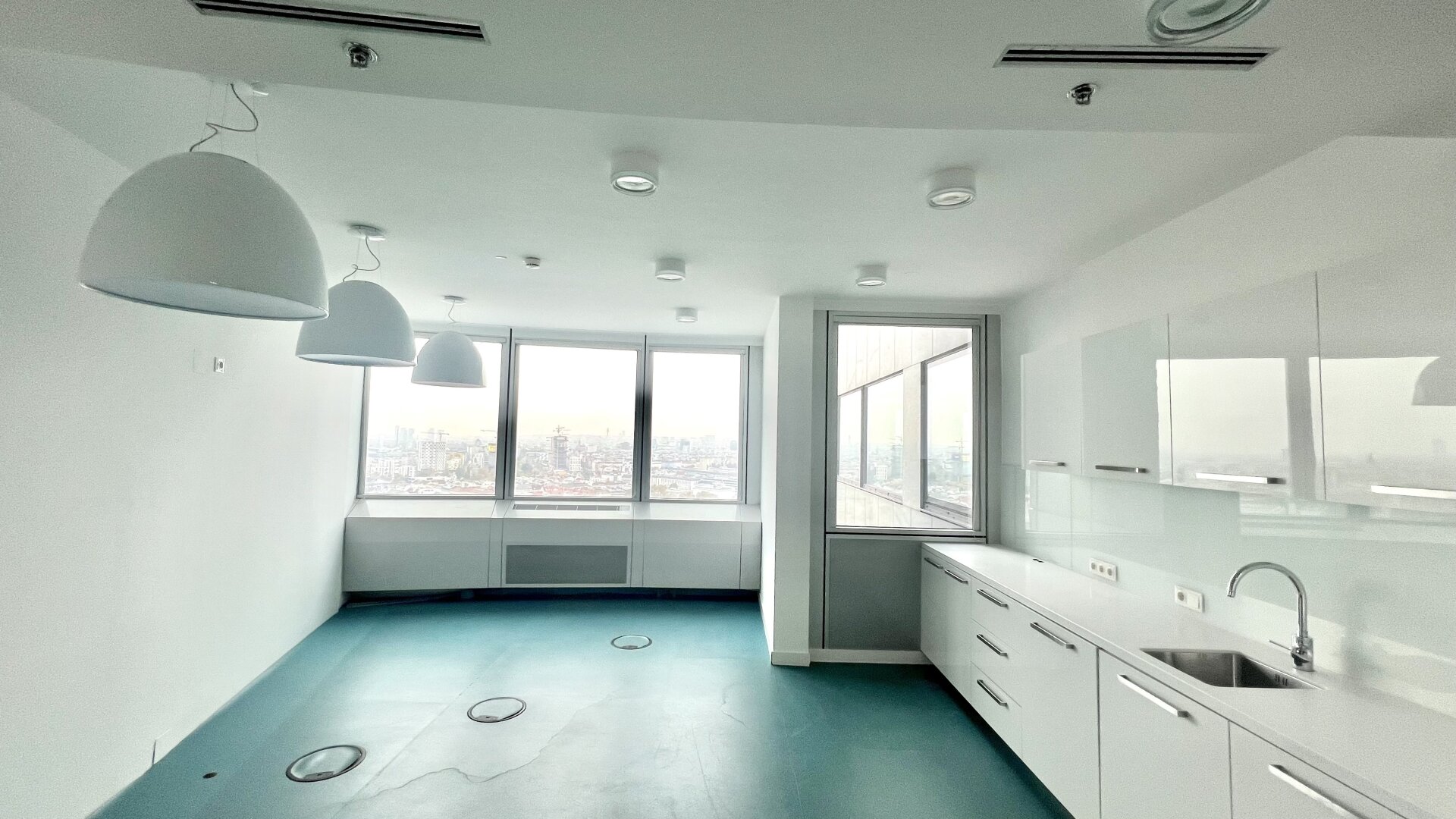 Traumhafte Büroflächen im Millennium Tower 27.OG