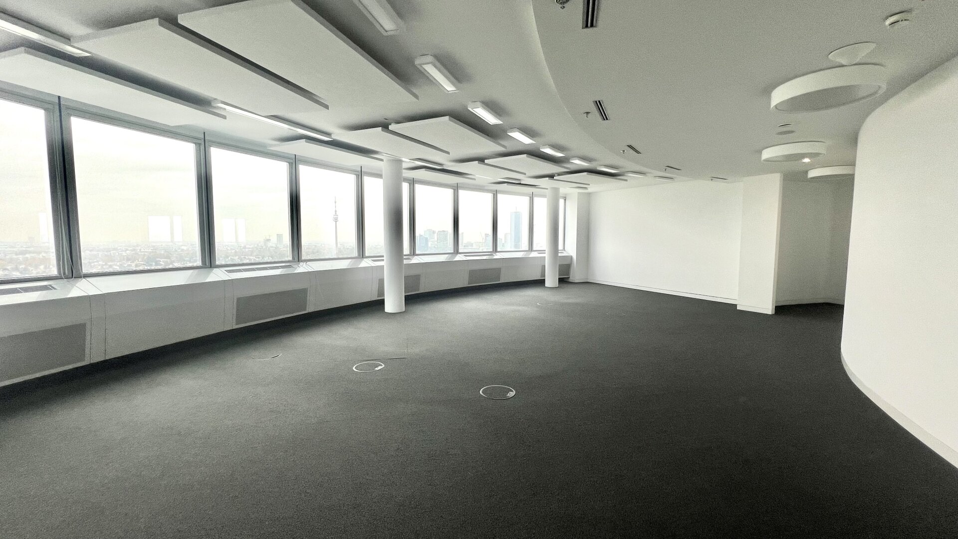 Traumhafte Büroflächen im Millennium Tower 27.OG