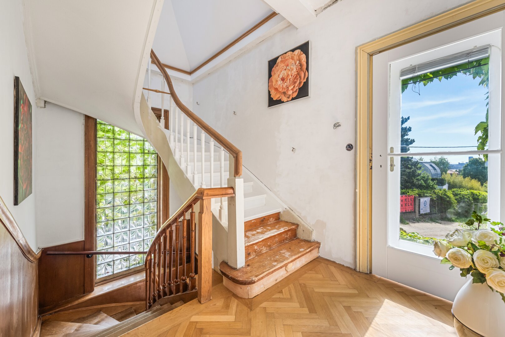 Wohnen mit Geschichte: Villa mit spektakulärer Aussicht im beliebten Grinzing!