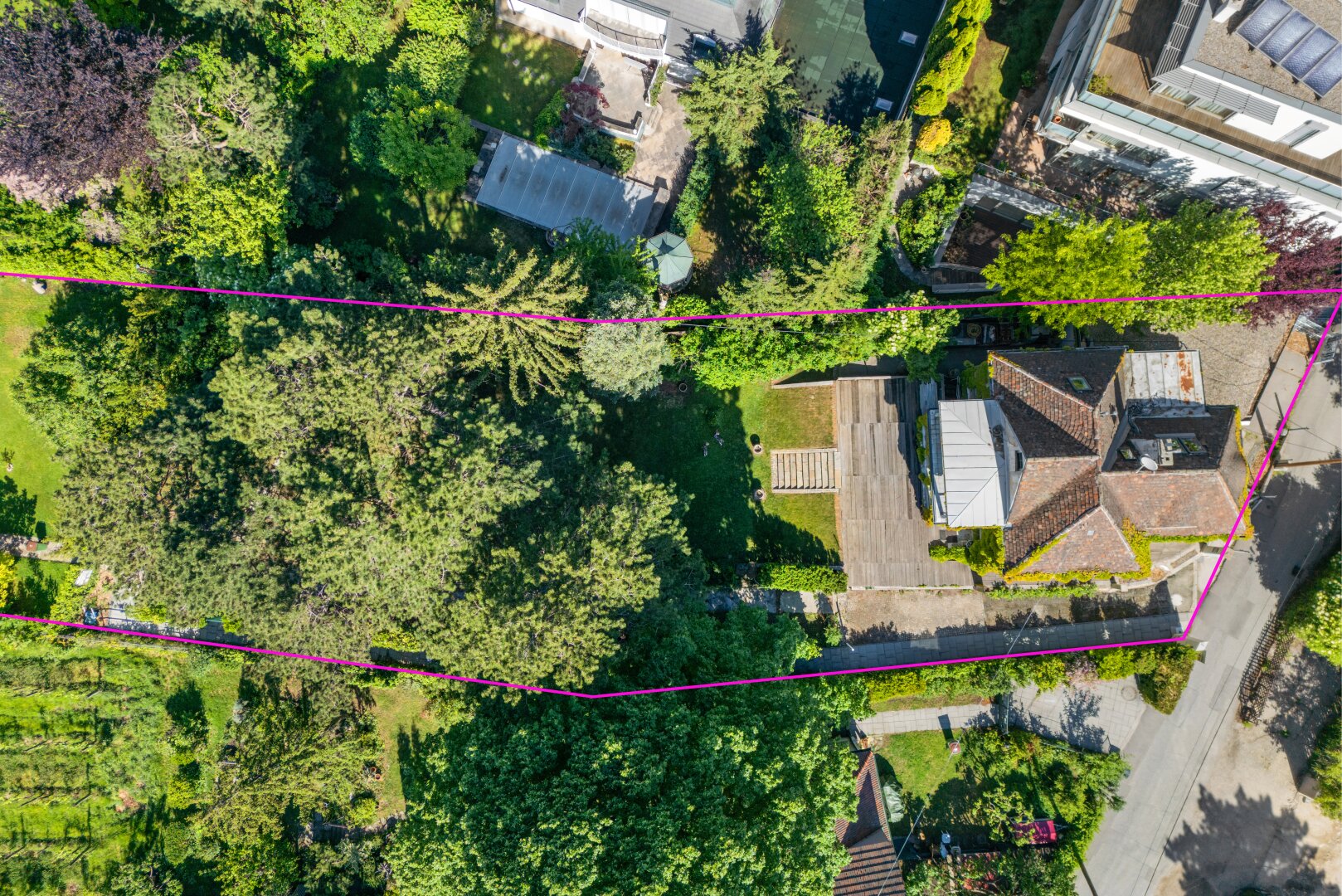 Wohnen mit Geschichte: Villa mit spektakulärer Aussicht im beliebten Grinzing!