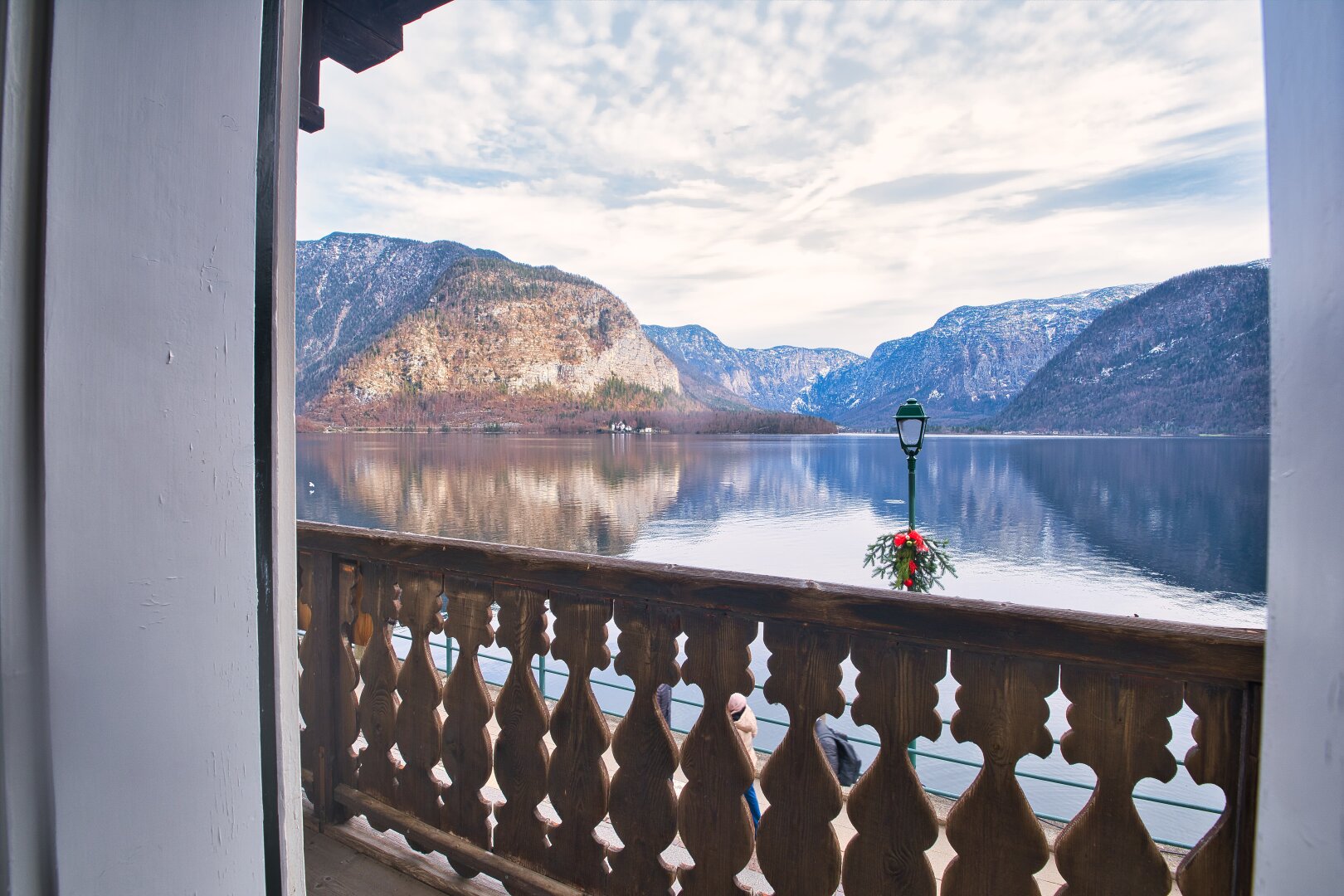 Exklusives Wohnen in idyllischer Lage mit Seeblick - Traumhaus in Hallstatt mit 7 Zimmern, Garten, Balkon und Stellplätzen.