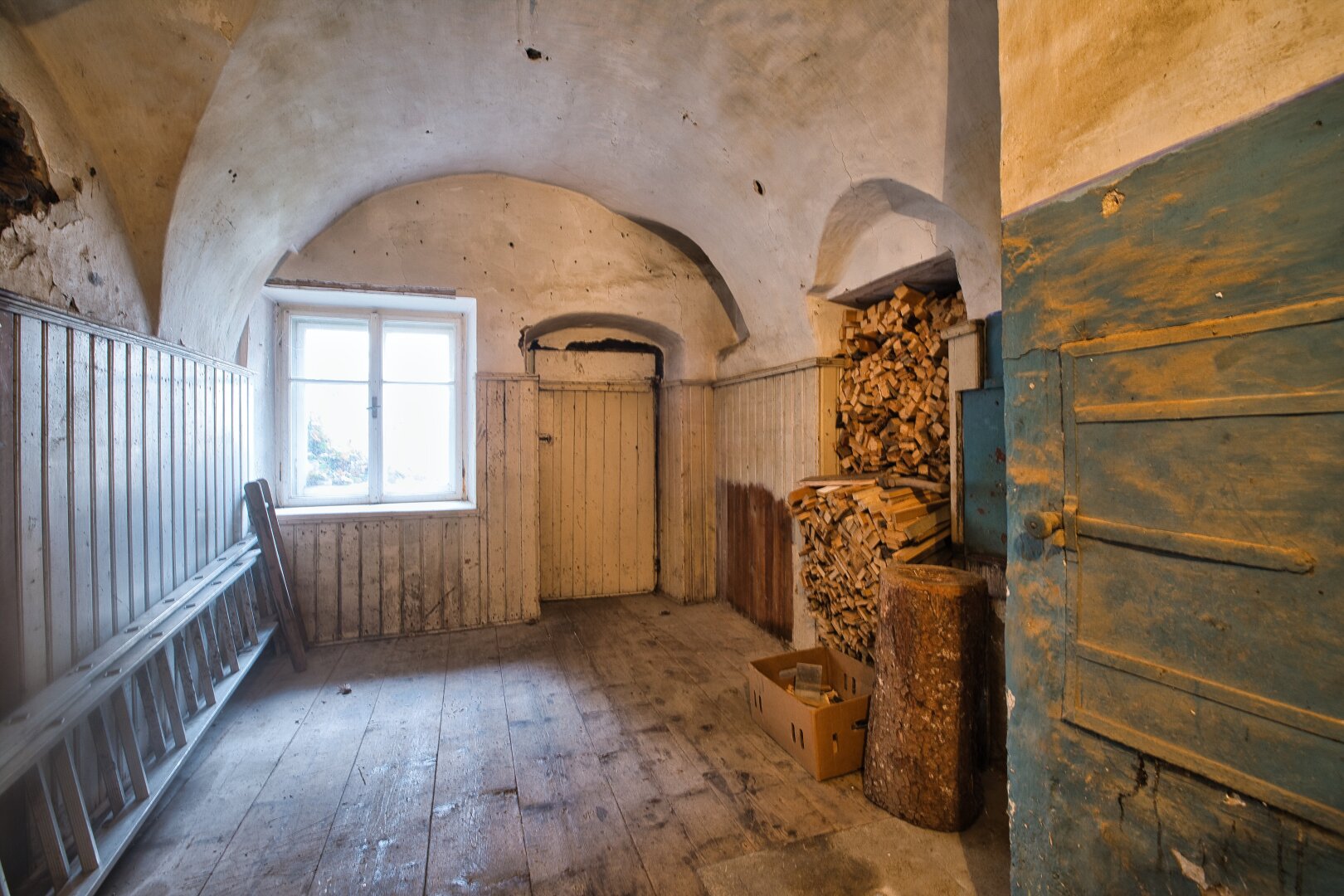 Exklusives Wohnen in idyllischer Lage mit Seeblick - Traumhaus in Hallstatt mit 7 Zimmern, Garten, Balkon und Stellplätzen.