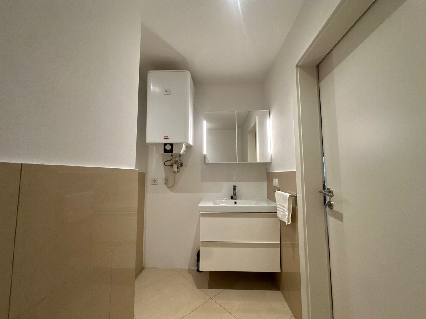 Moderne Wohn&Bürofläche mit Balkon im Herzen Wiens