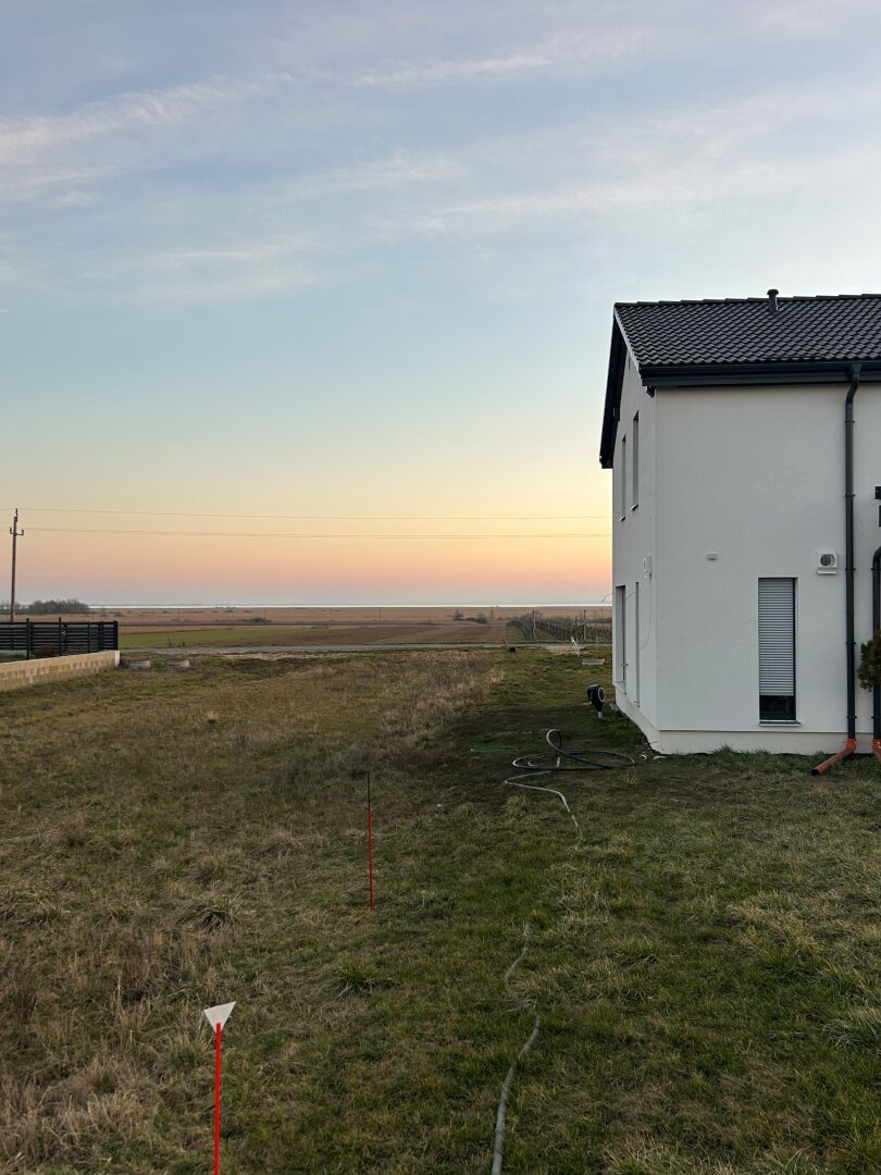 wunderschönes sonniges Baugrundstück mit Seeblick für Ihr Eigenheim am Neusiedlersee