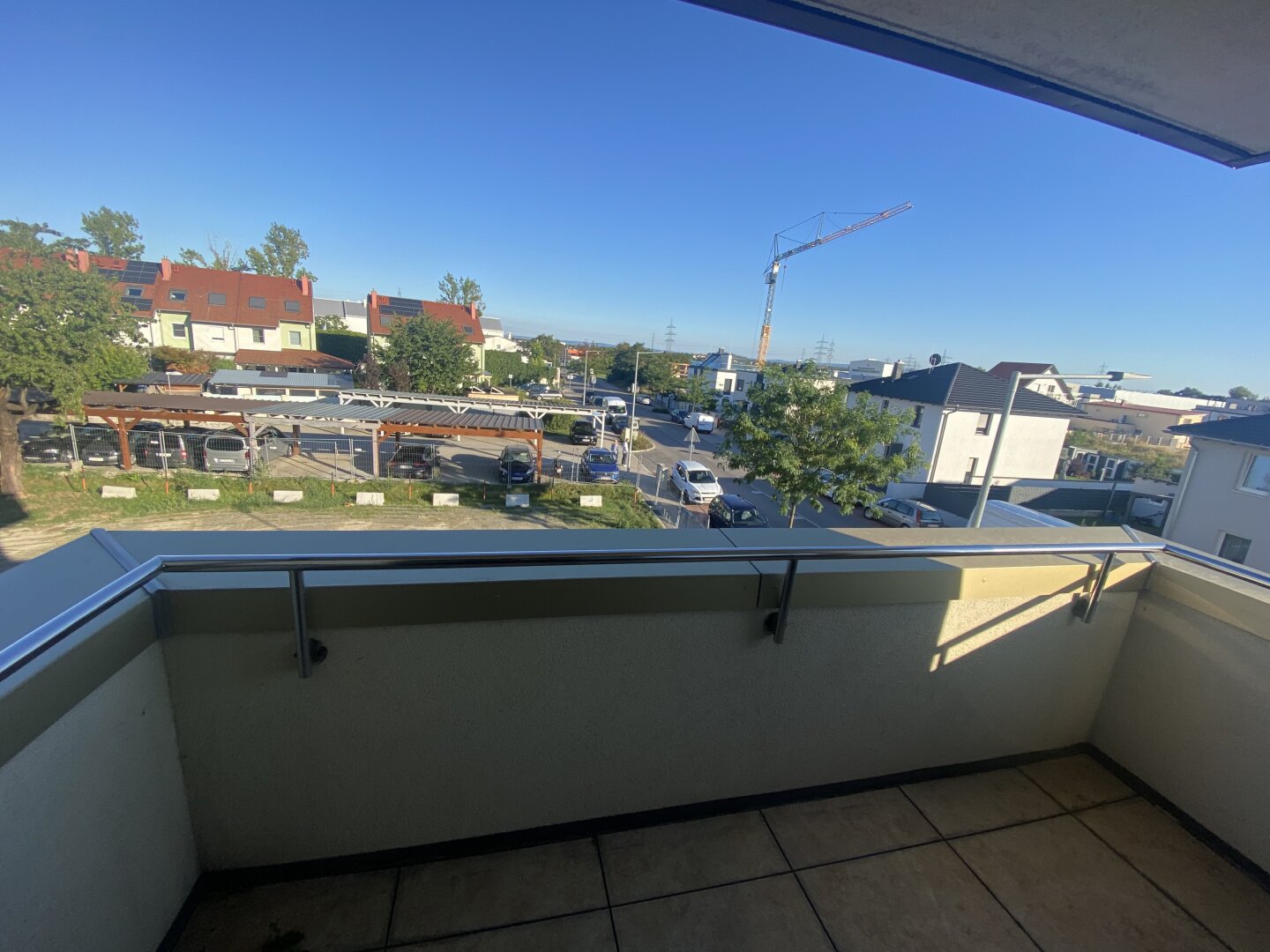 Aktionspreis! Charmante 3-Zimmer-Wohnung mit Balkon, Küche & Stellplatz – ab sofort verfügbar