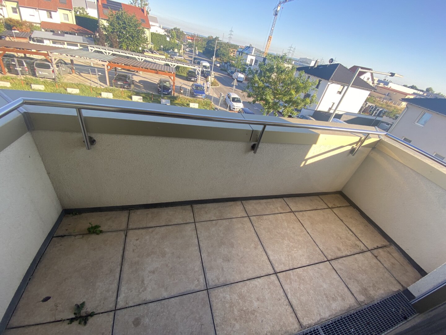 Aktionspreis! Charmante 3-Zimmer-Wohnung mit Balkon, Küche & Stellplatz – ab sofort verfügbar