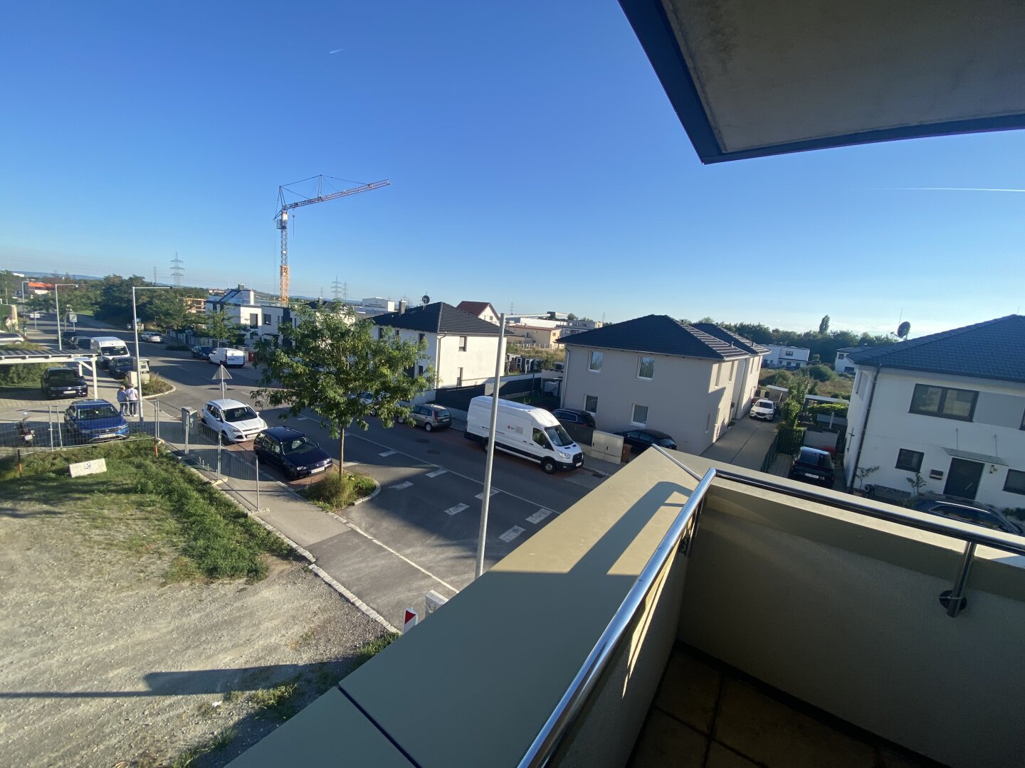 Aktionspreis! Charmante 3-Zimmer-Wohnung mit Balkon, Küche & Stellplatz – ab sofort verfügbar