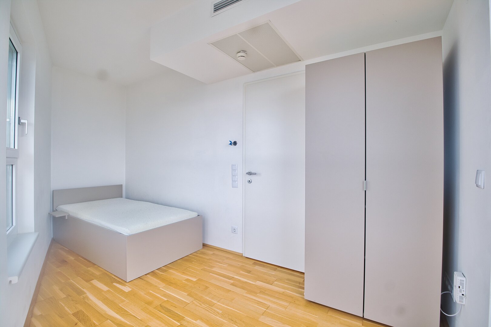 möblierte Apartments zur Kurzzeitmiete (2-12 Monate) / furnished apartments for short-term rental (2-12 months)