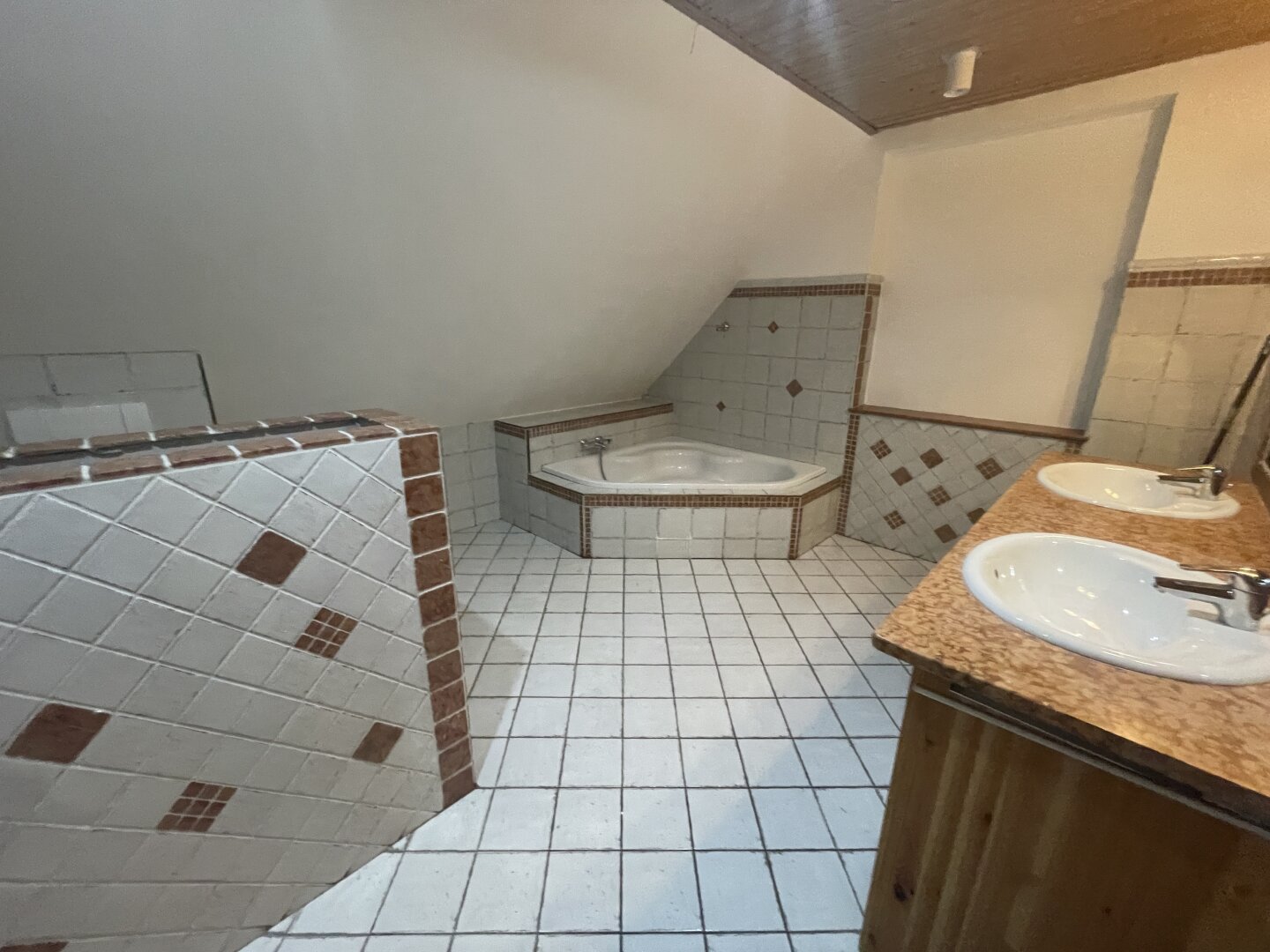 Gemütliche 3-Zimmer-Wohnung in Berndorf – 91,59 m² inkl. Parkplatz