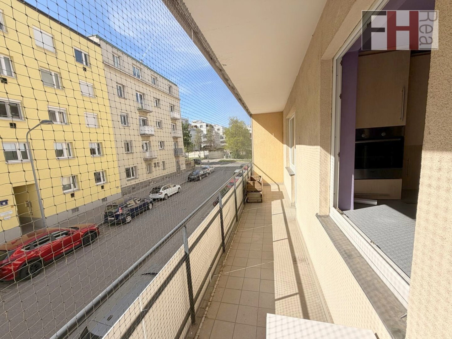 Gemütliche 3 Zimmer Wohnung mit großer Loggia und Parkplatz in Wien Döbling