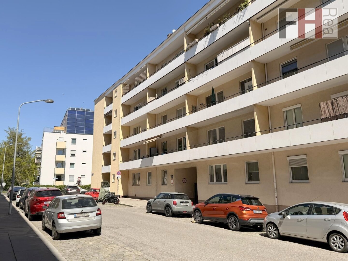 Gemütliche 3 Zimmer Wohnung mit großer Loggia und Parkplatz in Wien Döbling
