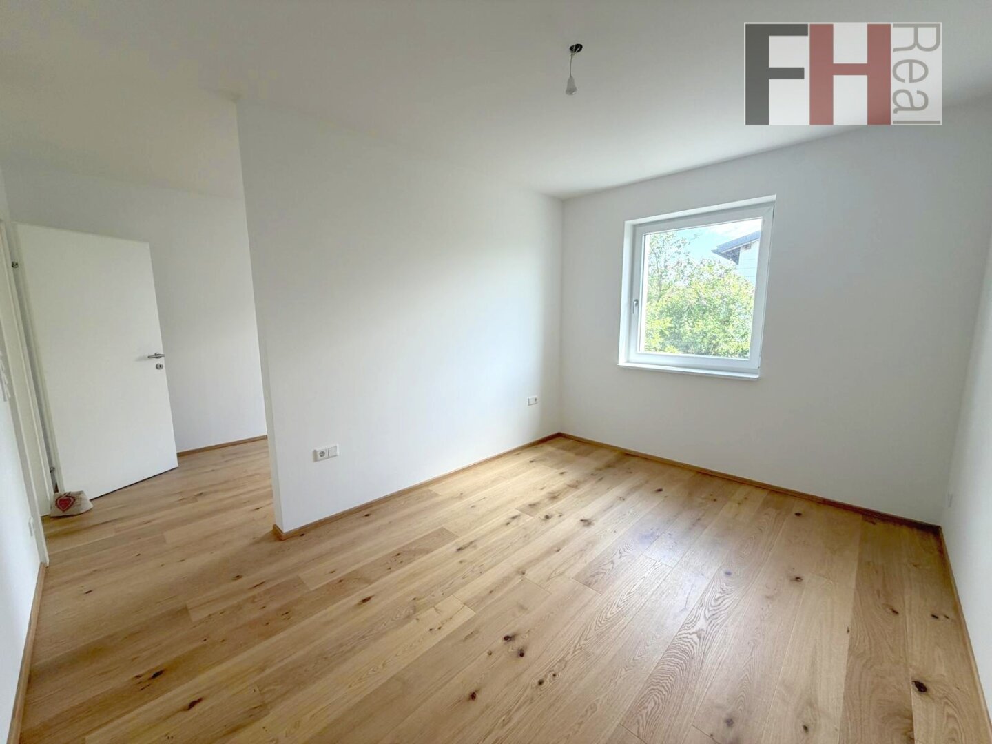 ERSTBEZUG! Exklusives Haus zur Miete, Bestlage in Gablitz, traumhafte Aussicht, schöner Garten!
