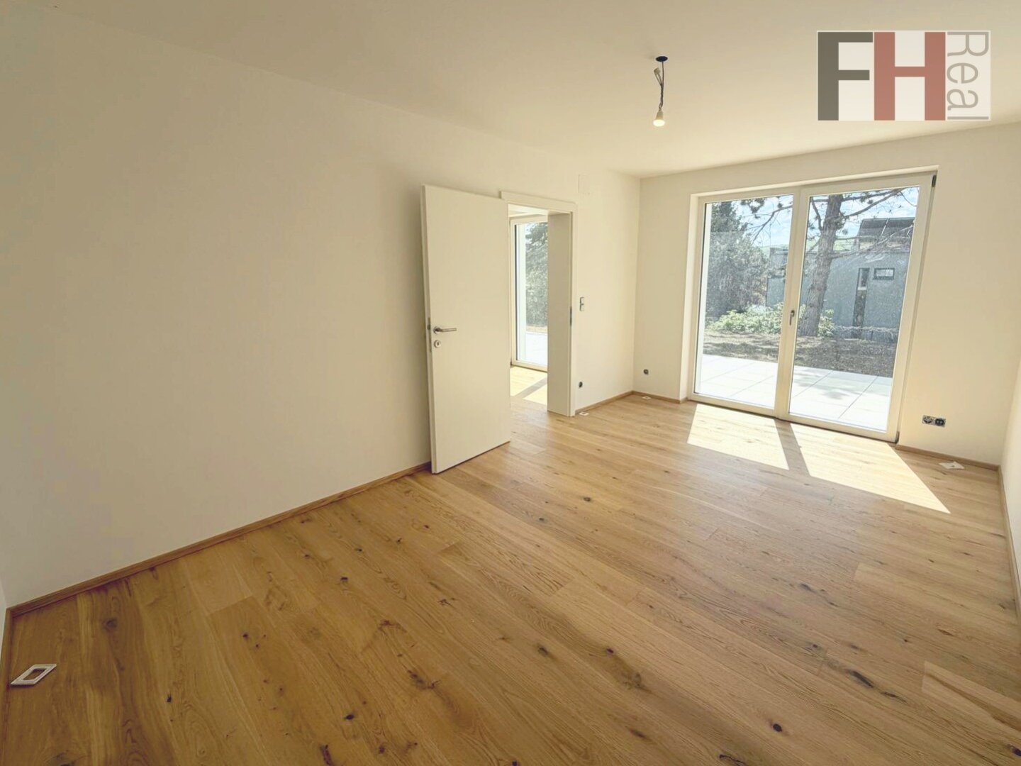 ERSTBEZUG! Exklusives Haus zur Miete, Bestlage in Gablitz, traumhafte Aussicht, schöner Garten!