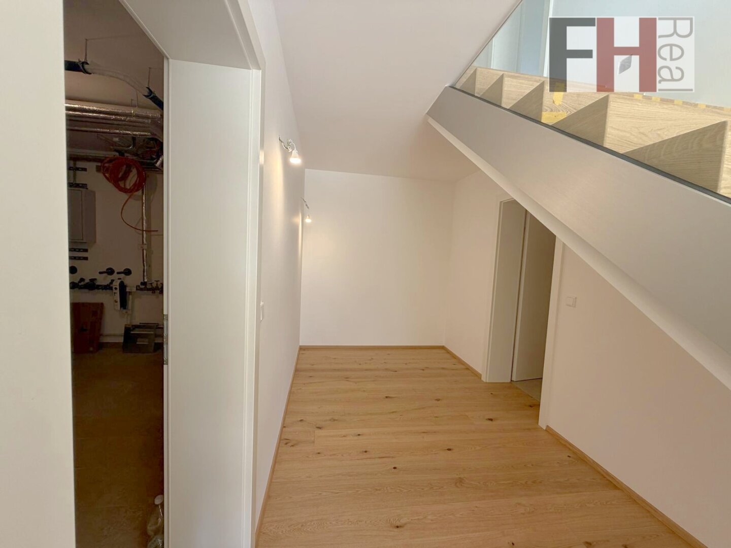 ERSTBEZUG! Exklusives Haus zur Miete, Bestlage in Gablitz, traumhafte Aussicht, schöner Garten!