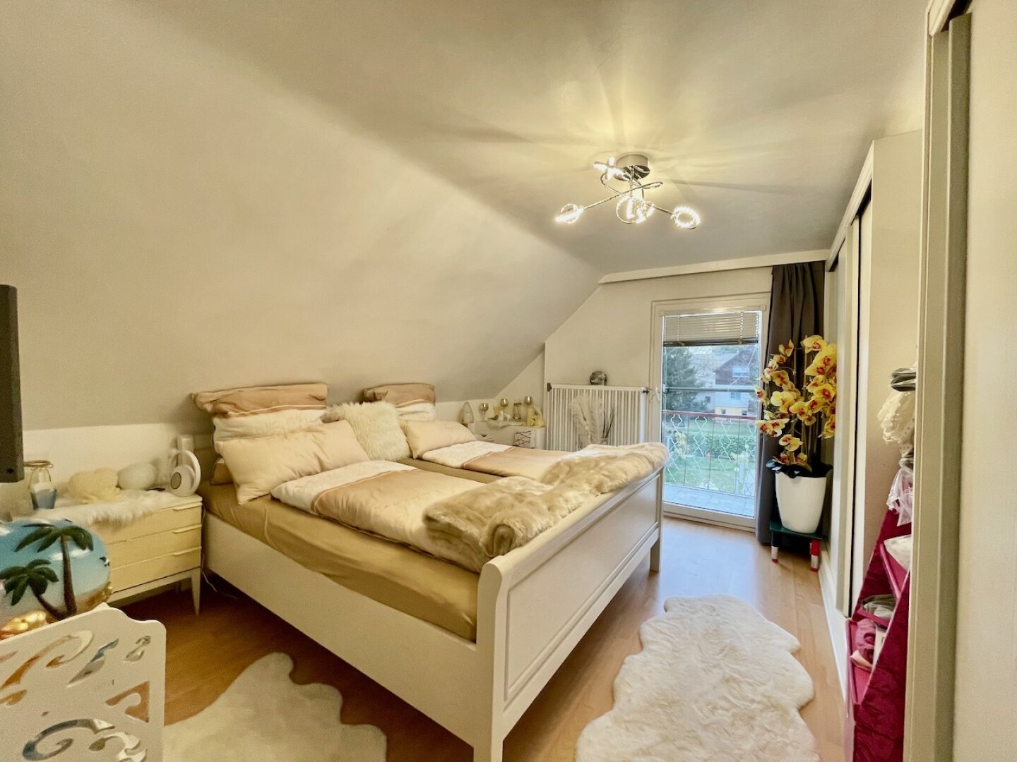 Gemütliches 4 Zimmer Einfamilienhaus mit Garage, Pool & Gartenhaus